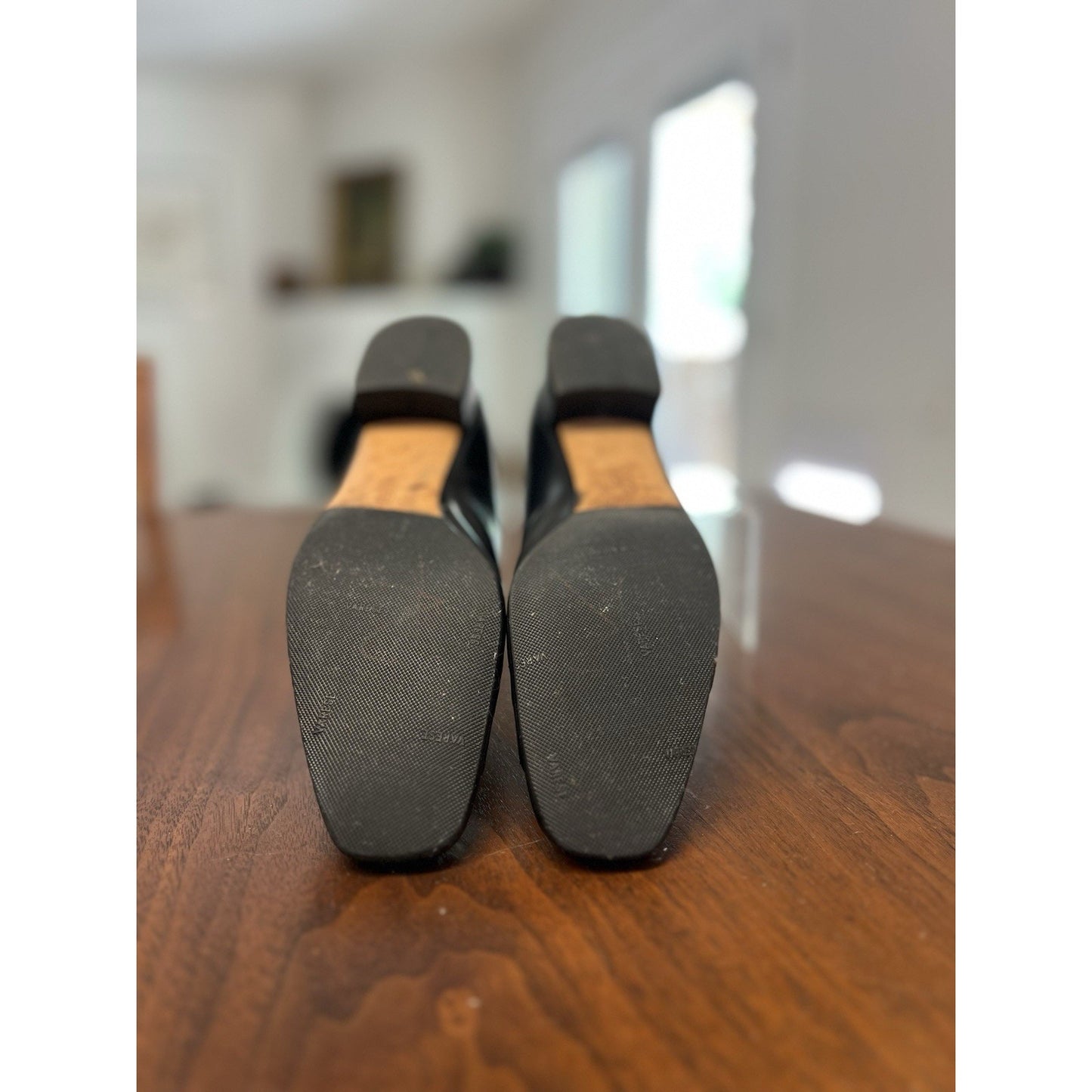 Salvatore Ferragamo Black Leather Pumps Classic Gancini Buckle Women’s Size 7.5