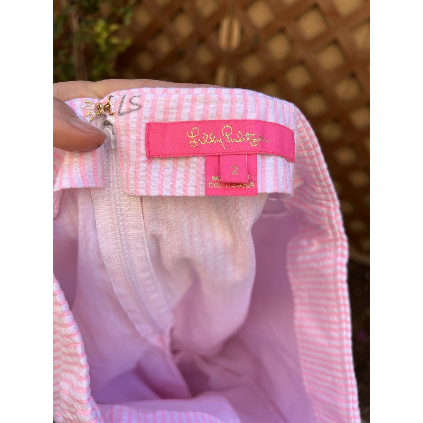 Lilly Pulitzer Sz 2 Mini Skort Neon Pink Preppy Girlie Seersucker Ruffle Faye