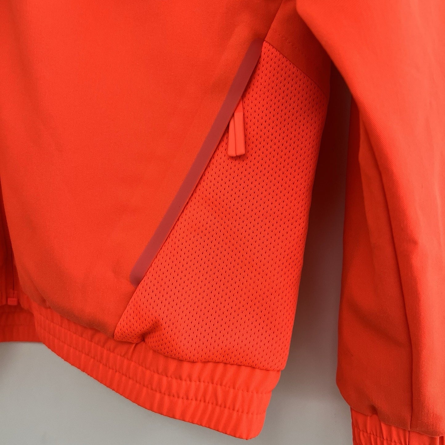 NWT FIGS XXS Sydney Scrub Jacket 5097 Orange Coral Rare Limited Edition 2XS New
