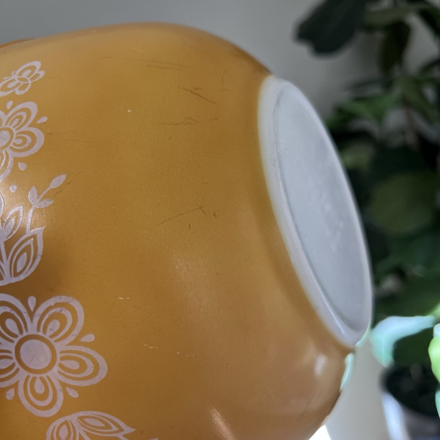 #403 Pyrex Butterfly Gold 2 1/2 Qt. Mixing Nesting Bowl MCM Yellow 70s