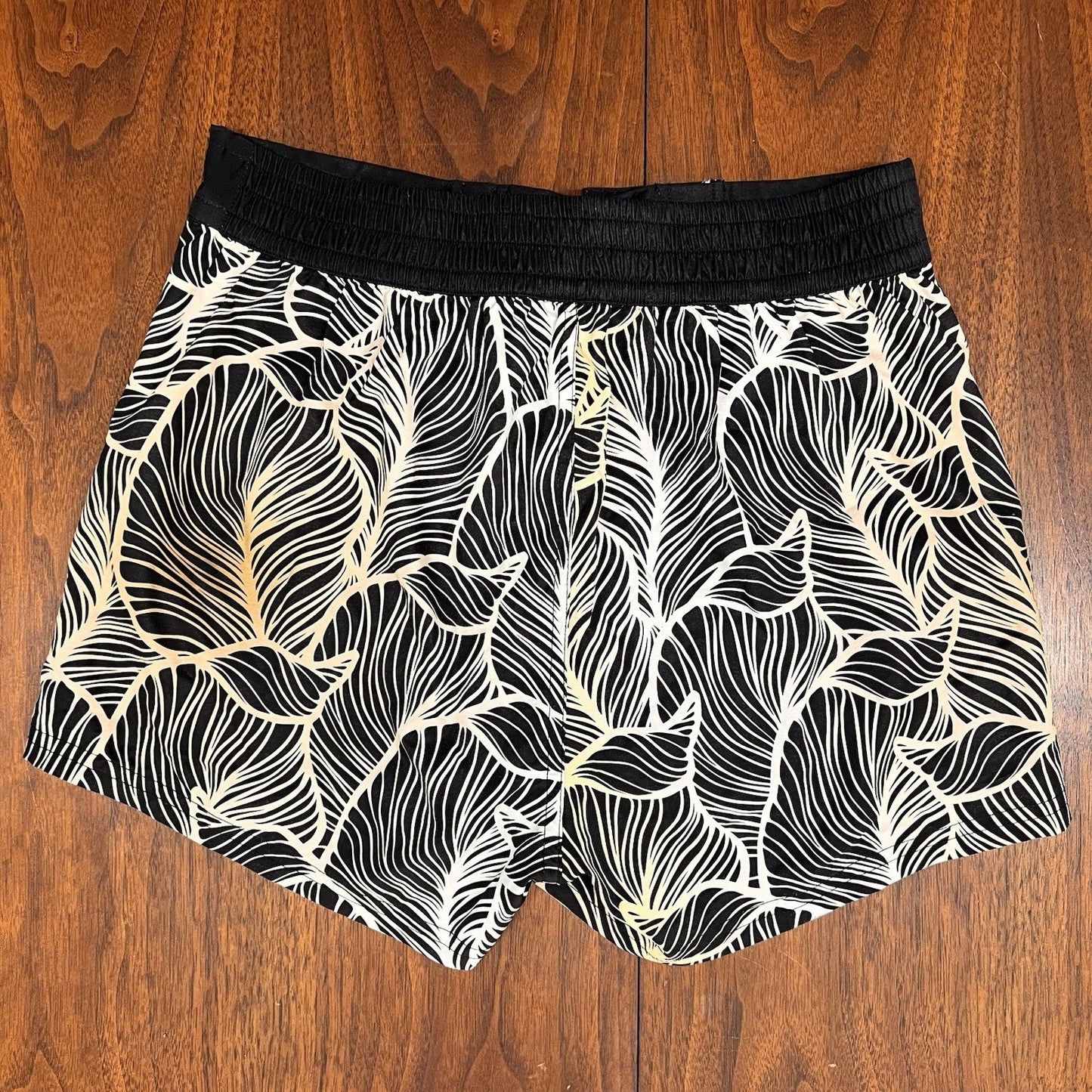 Tucann Swim Trunks Shorts Men (S) 3” Lined Pocket Black Gold Leaf 28” Waist