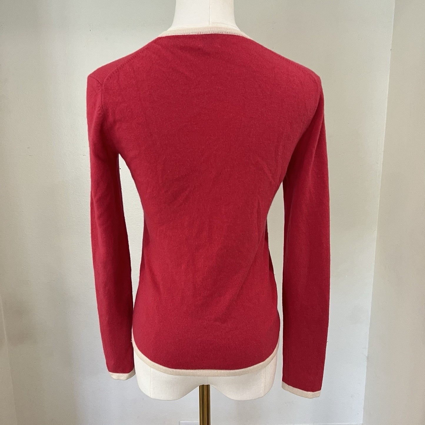 TSE 100% Cashmere V-Neck Cardigan Sweater XS Pink Romantic Coquette 90s Preppy