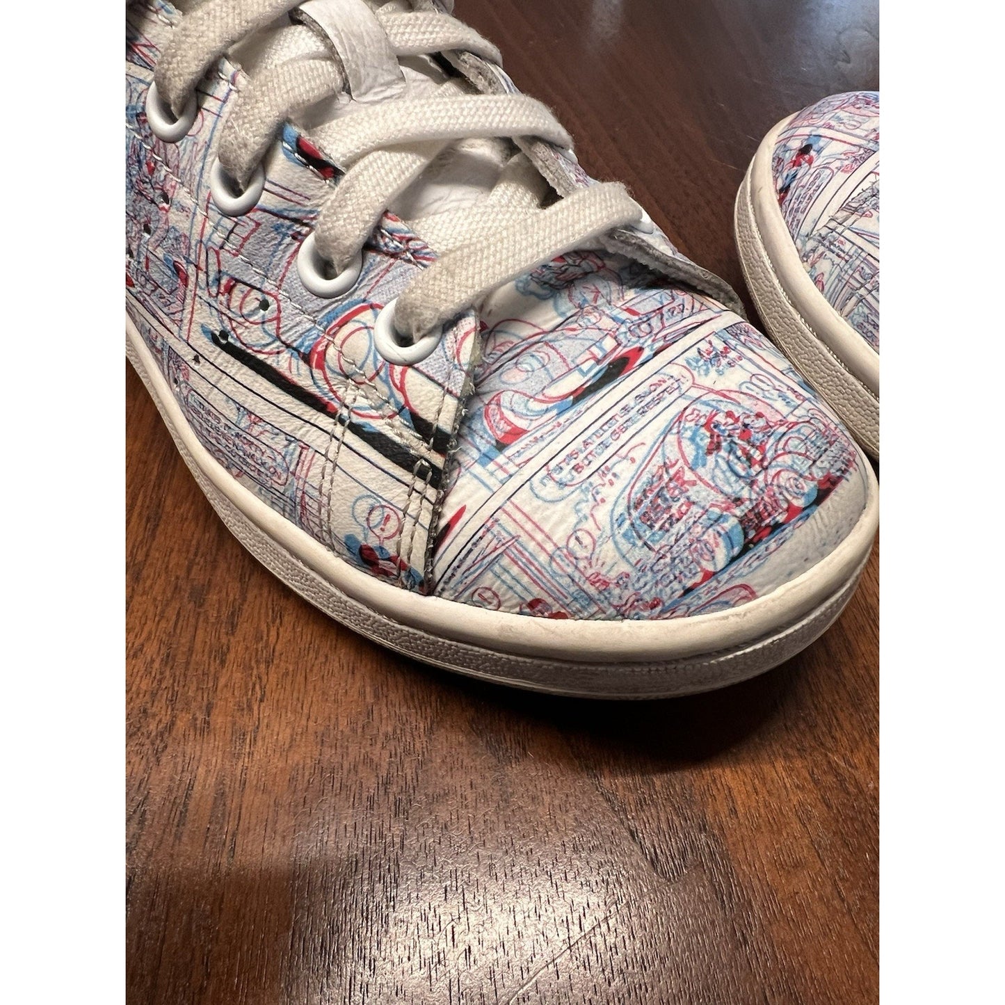 Size 4 - Disney x adidas Stan Smith Mickey Mouse Comic Strip
