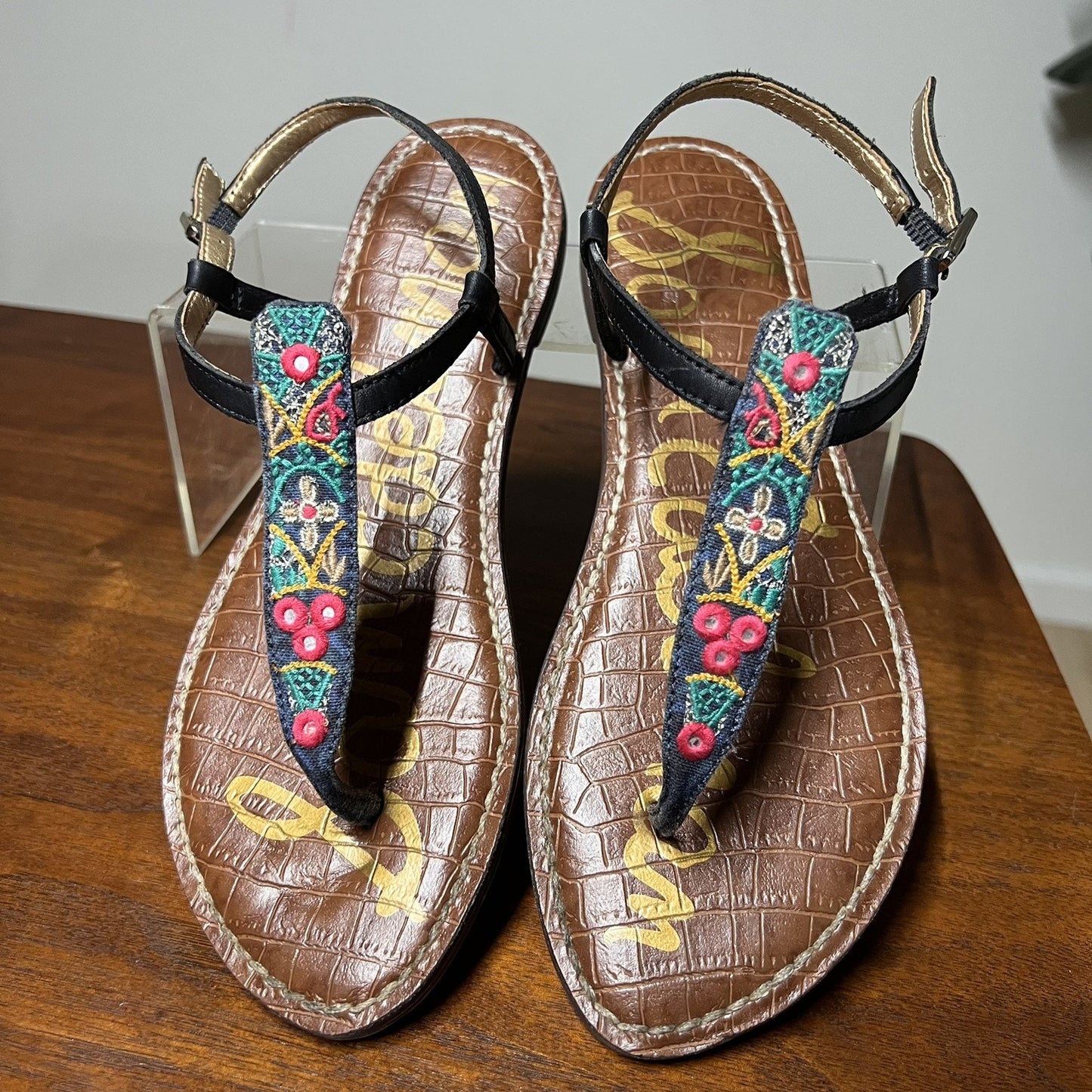 Sam Edelman (7M) Gigi Embroidered T-Strap Flat Sandal Thong Slingback Leather