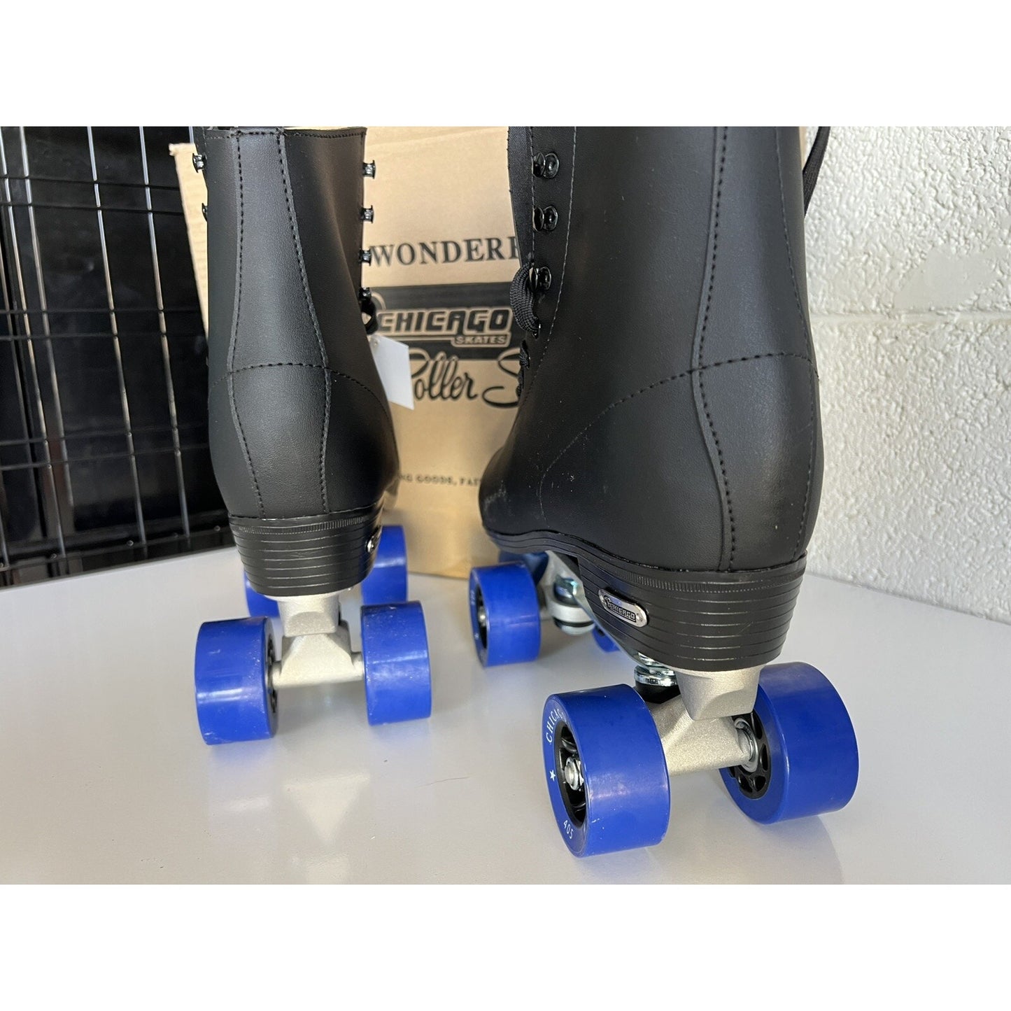 Chicago Mens Classic Rink Roller Skates Sz 9 Black Beginners Indoor Outdoor