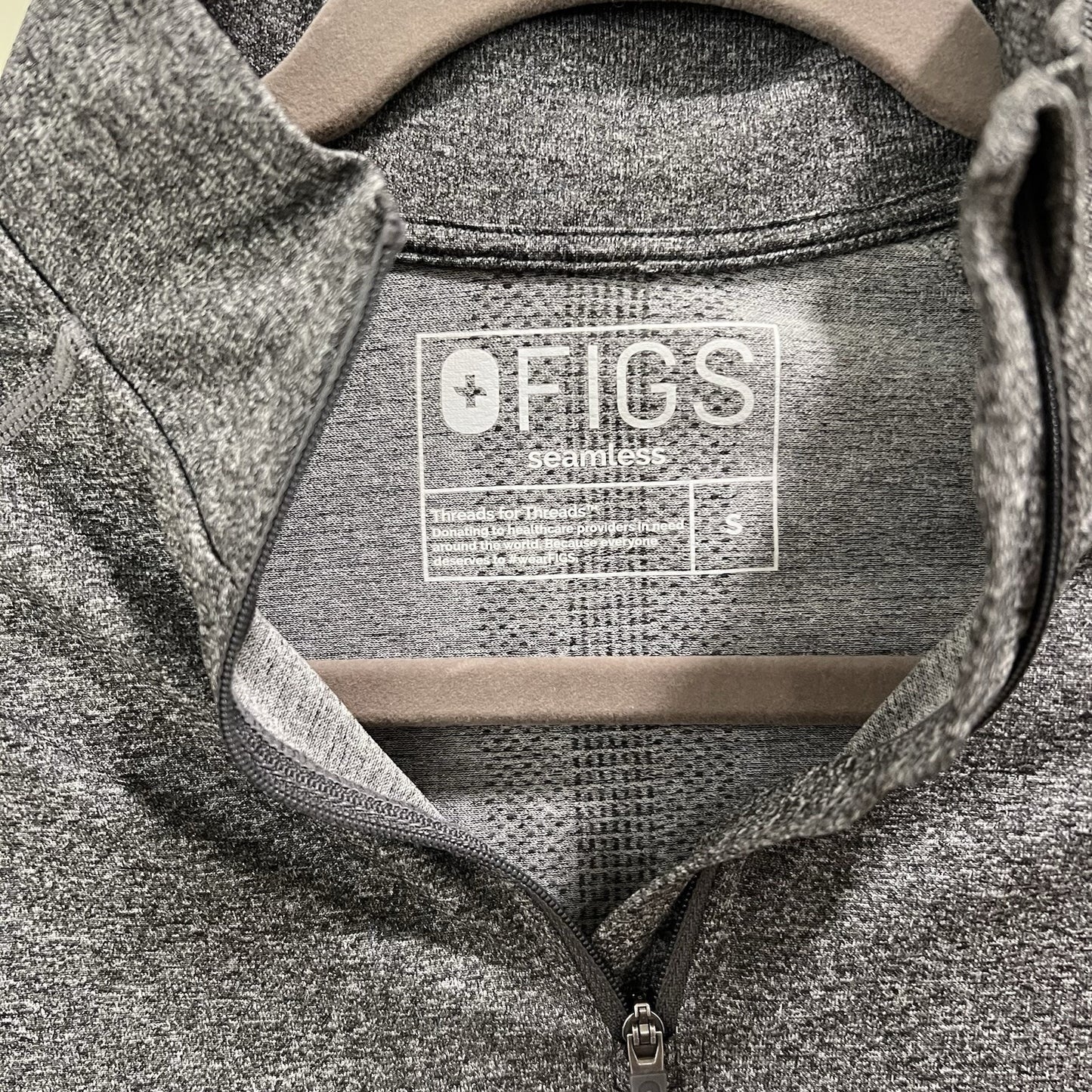 Figs Salta Seamless 1/4 Zip Longsleeve (S) Underscrub Graphite Gray Mock Neck