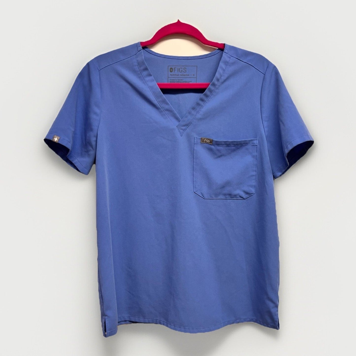 FIGS Women’s Catarina One Pocket PO#1500 Scrub Top #FW1000 Blue V-Neck Medical