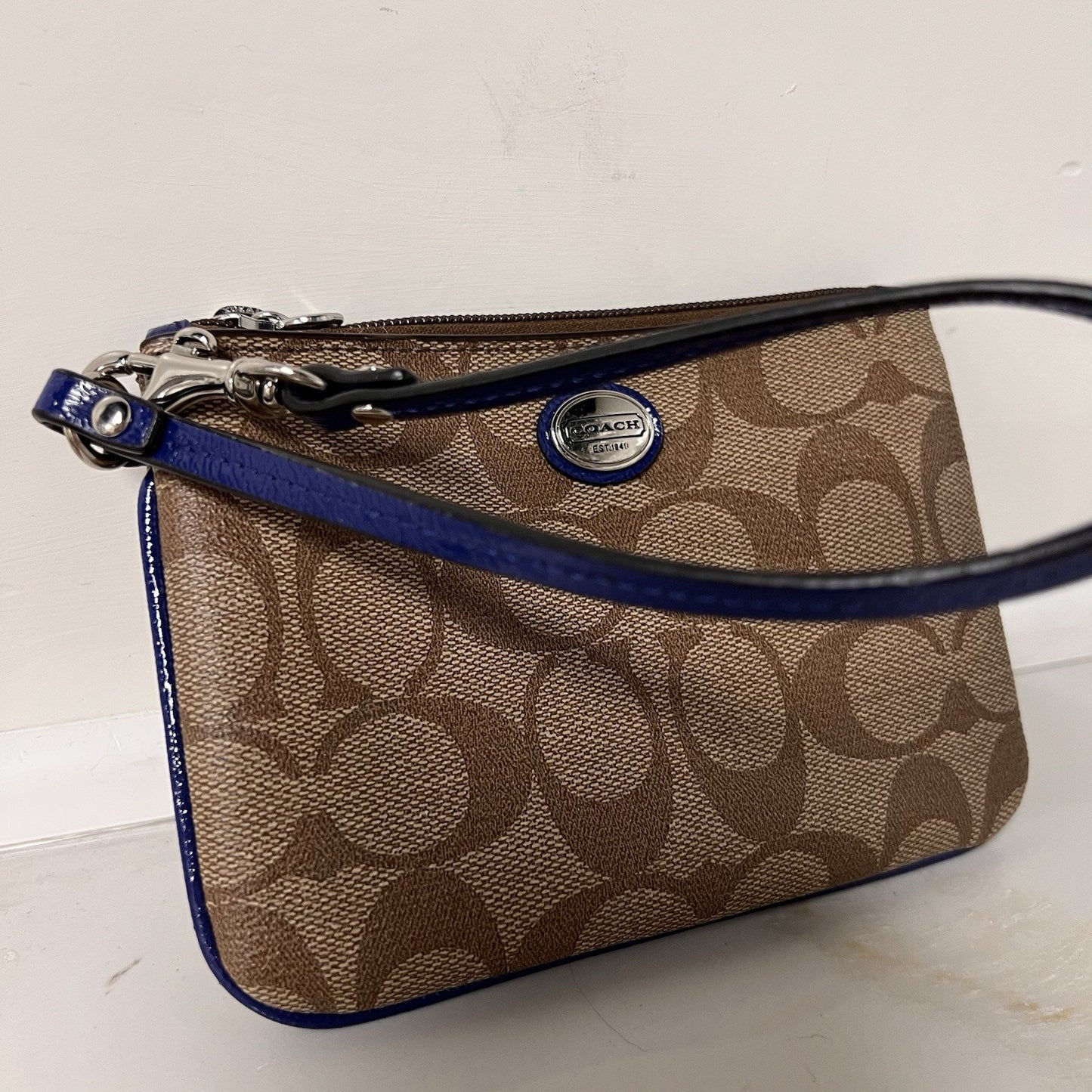 Coach Signature Wristlet Zip Pouch Wallet 6x4 Khaki Brown Navy Blue Clutch