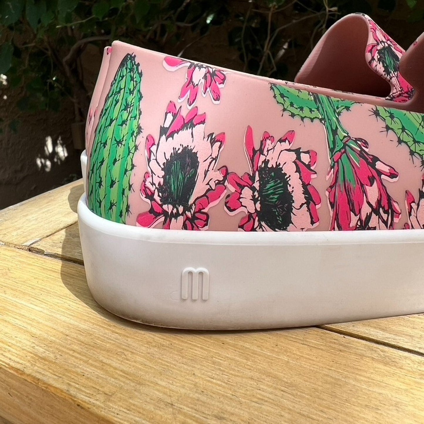 Melissa Ground III Slip On Sneakers Pink Cactus Size 9, Bubblegum Scent Brazil