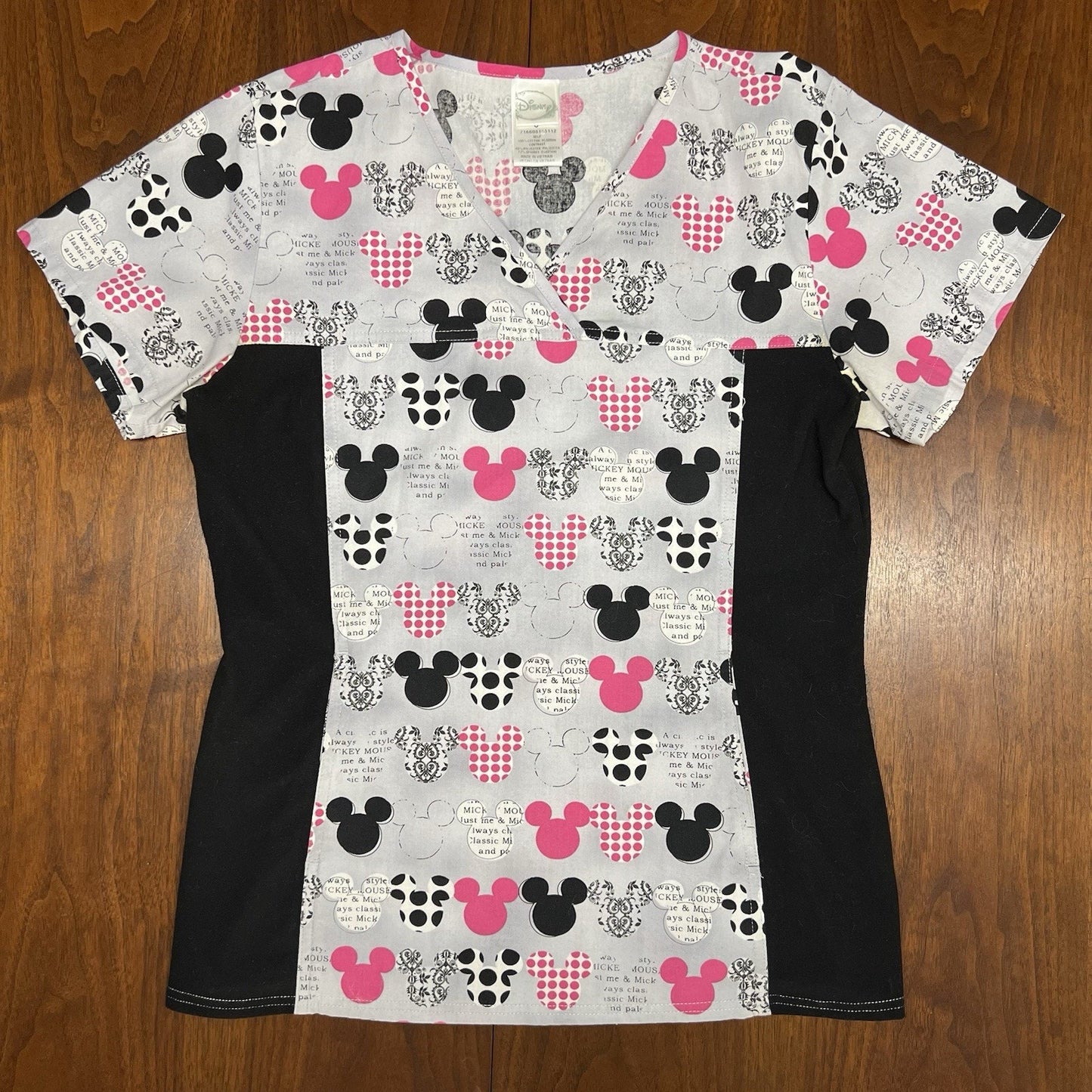 Lot of 4 Disney Scrub Tops Mickey Minnie Mouse Tooniforms Cherokee (S) AOP