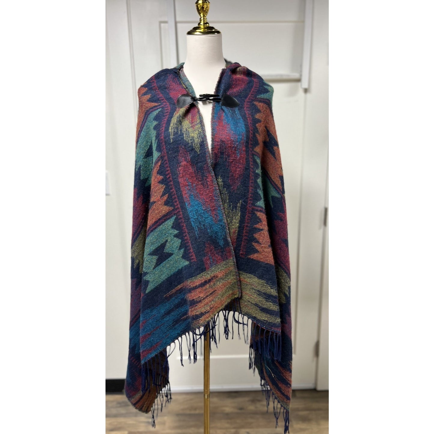Woven Heart Ruana Wrap Poncho Southwest Aztec Tribal Patterned Fringe Cardigan
