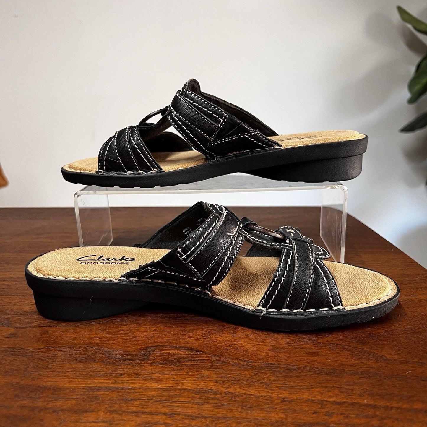 CLARKS BENDABLES 6M Black Leather Strappy Slide Sandals