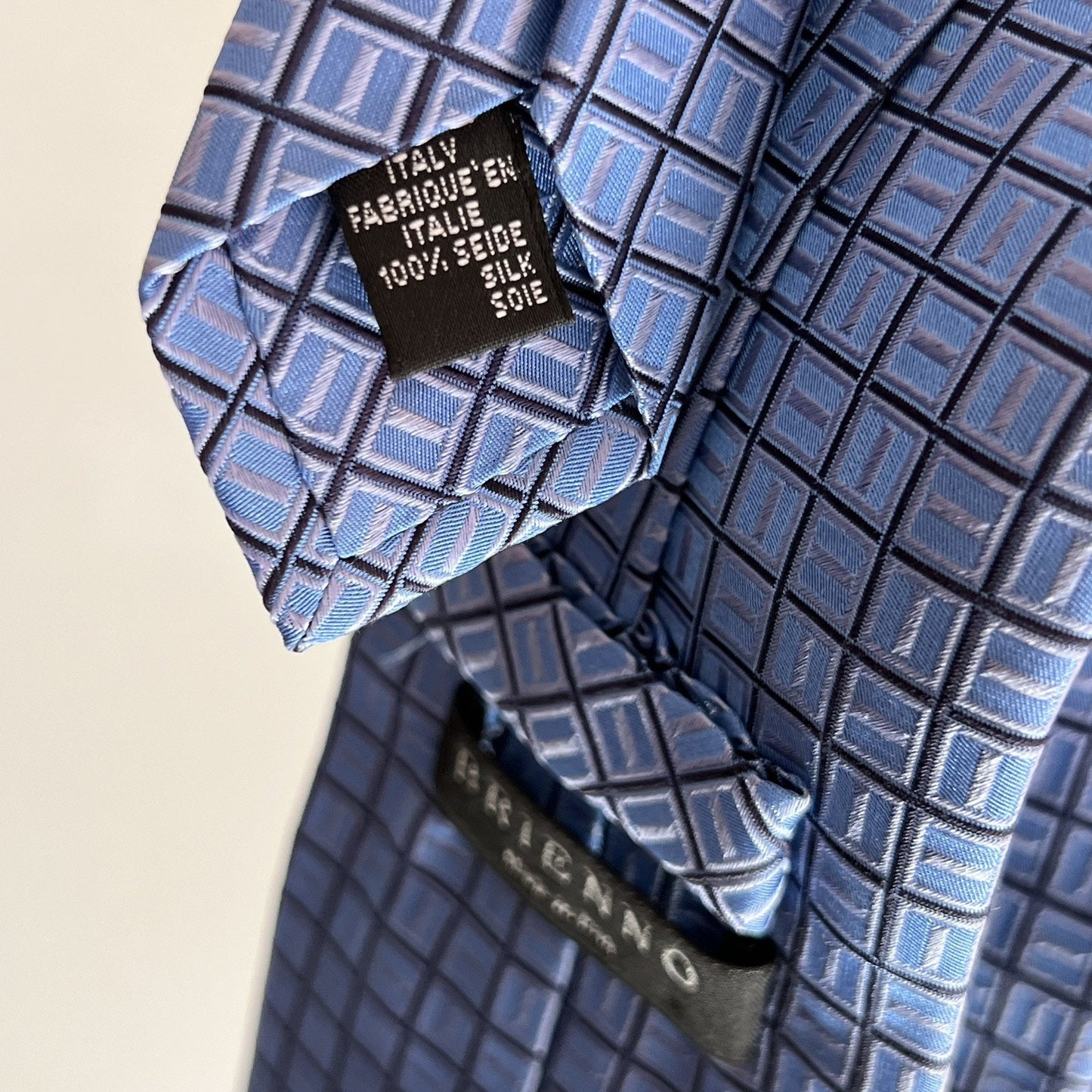 BRIENNO 100% Silk Necktie Made In Italy Blue Geometric Tie Foulard Square