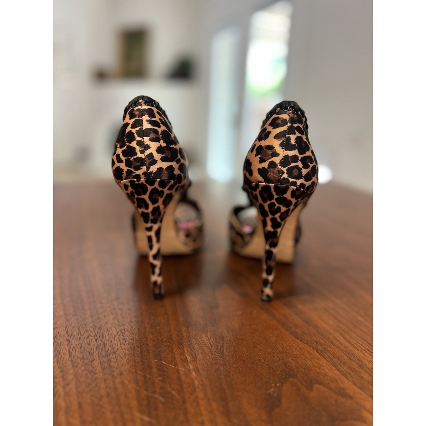Betsey Johnson Walter Satin Leopard Print Stiletto High Heel Pumps Shoes SZ 8M