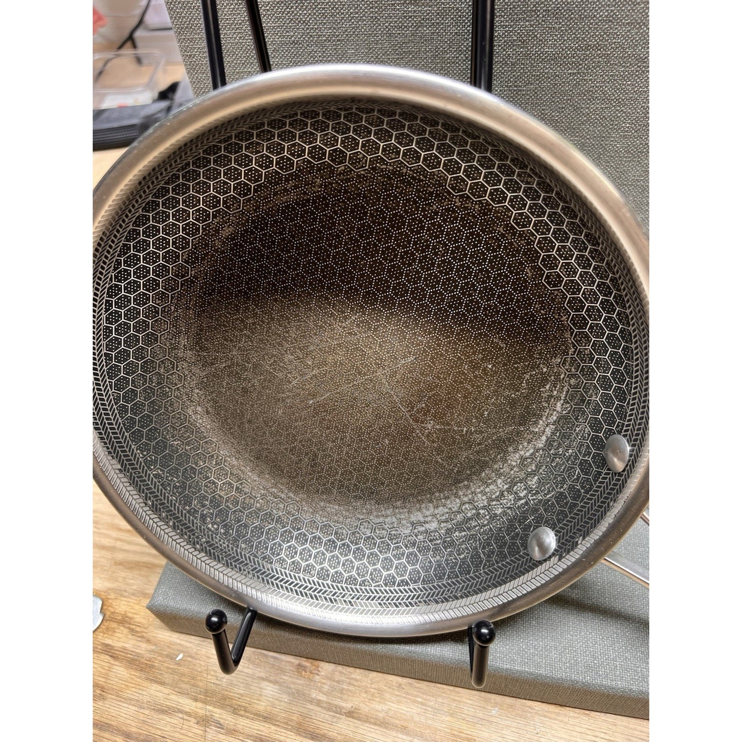 HexClad Hybrid Stainless Steel 6 Piece Frying Pan Set with Lids - 8, 10, 12 in