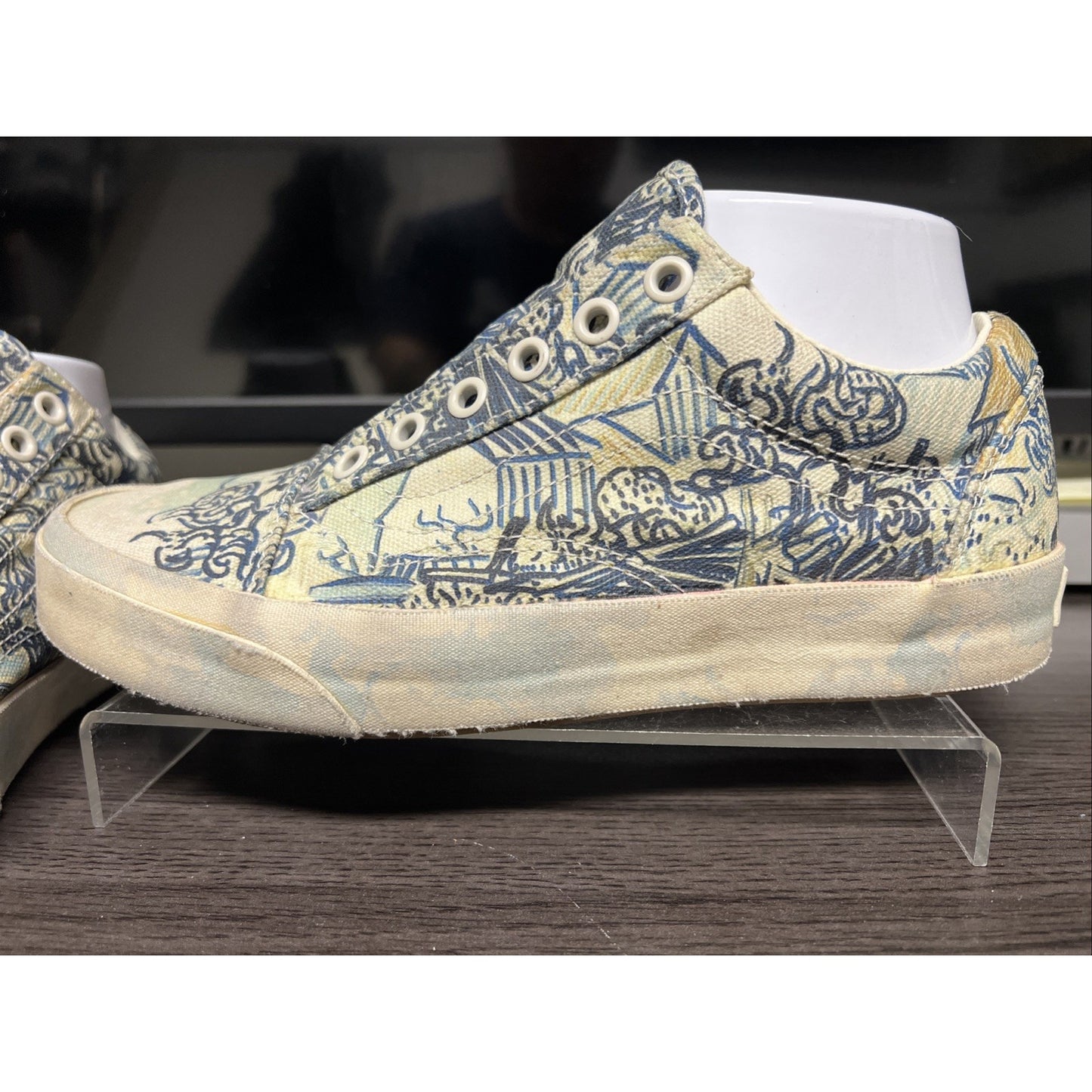 Vans Van Gogh Museum Women’s Size 6 Lace-up Sneaker