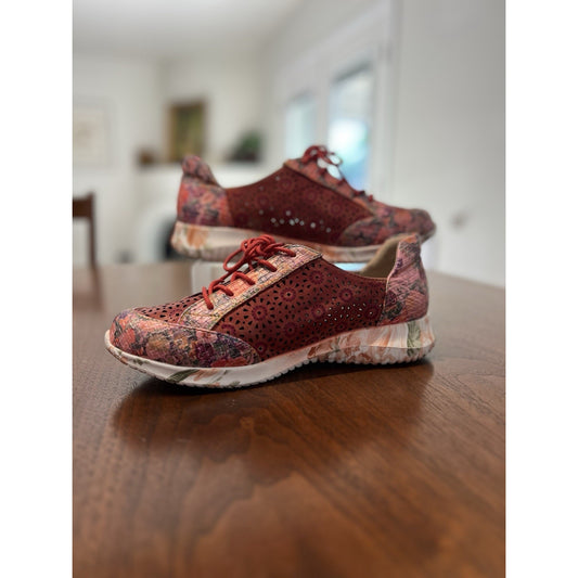 L’Artiste Spring Step Jazzie Lace Up Sneakers Boho Red Floral Women’s 8.5