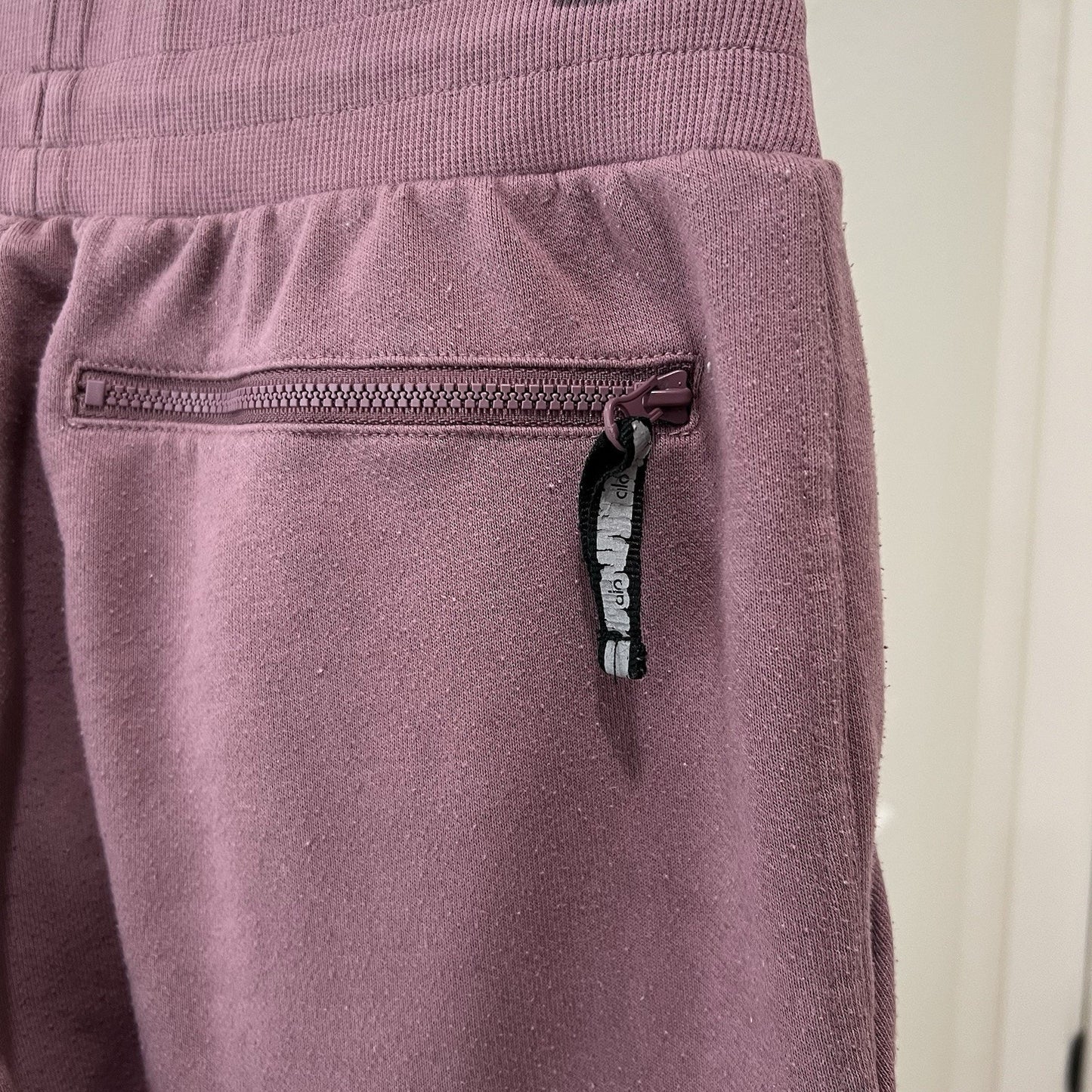 ALO YOGA Highline Cargo Pants (S) Jogger Sweatpants Sweats Terry Gym Unisex