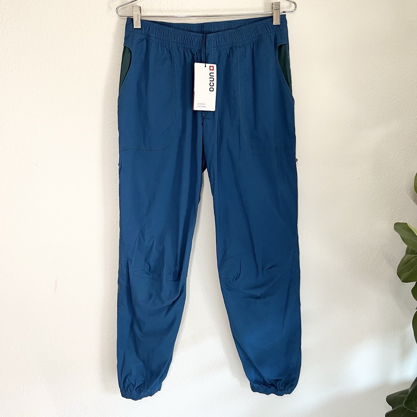 NWT Ocun Jaws Men’s Rock Climbing Pants Large Deep Water Blue Bouldering Outdoor