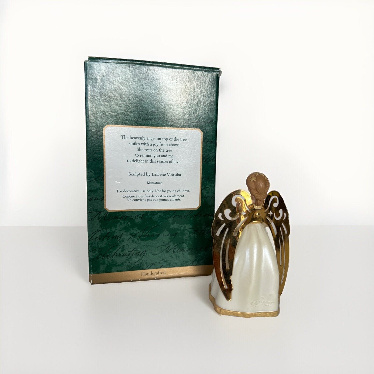 Hallmark Keepsake Ornament "Graceful Angel" Tree Topper With Box 2001
