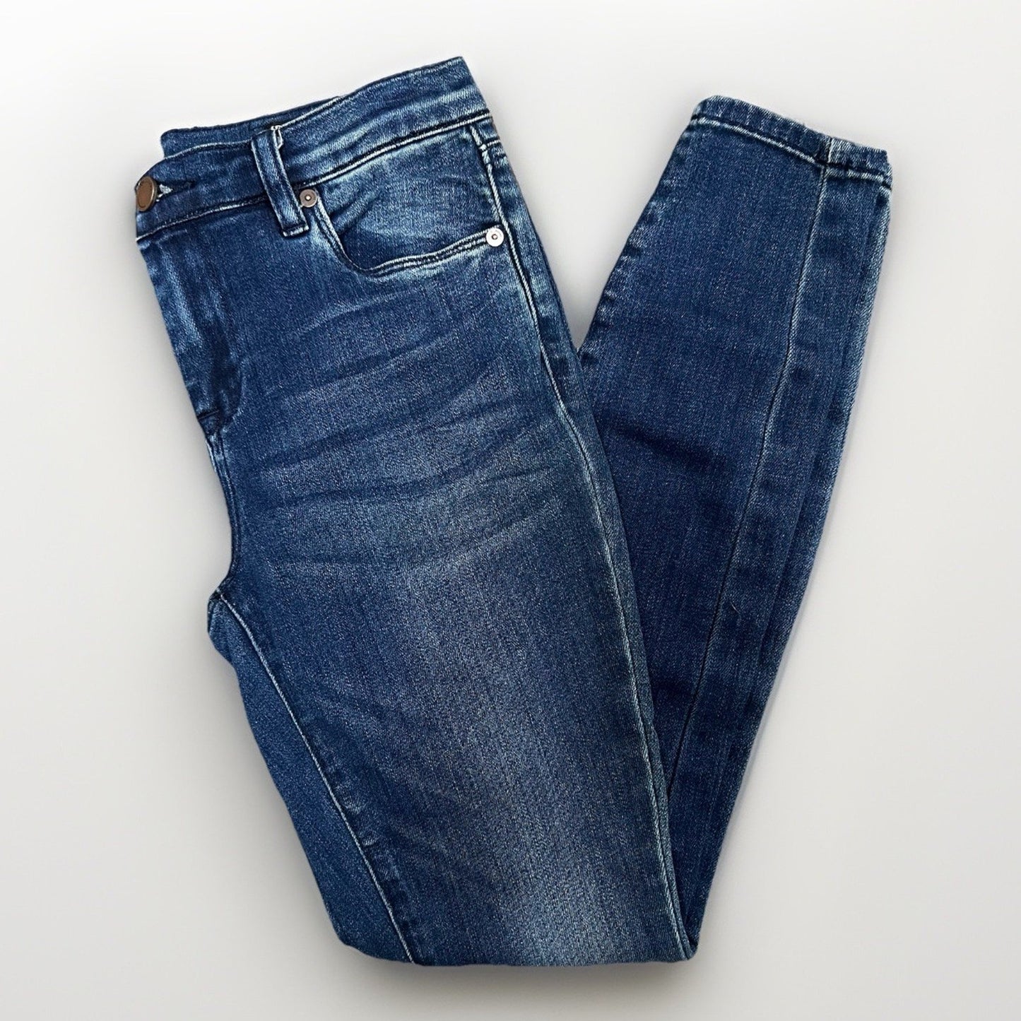 BlankNYC The Bond 28” Sz 26 Skinny Jeans Stretch Mid-Rise Dark Wash Designer