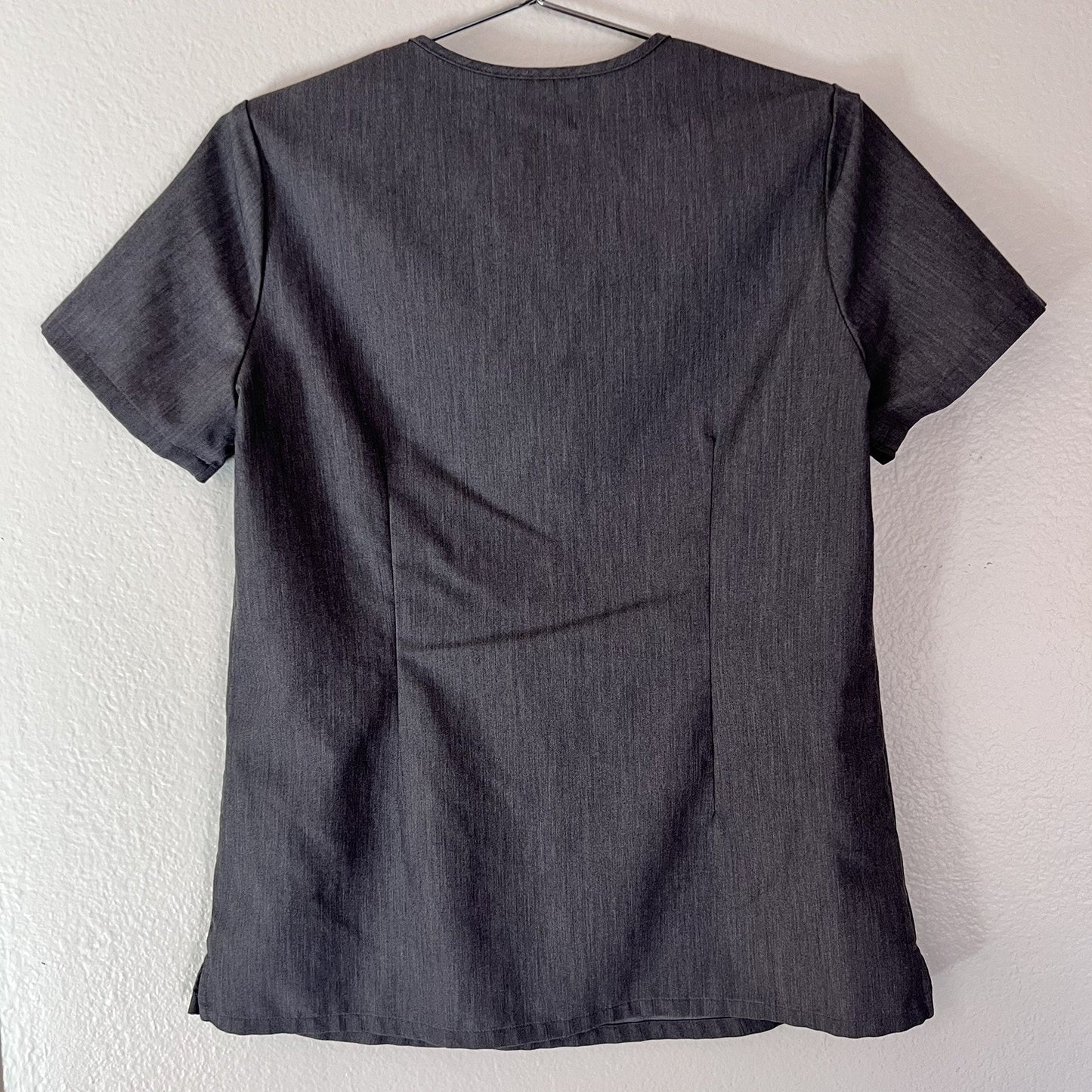 FIGS Women’s Catarina Small Graphite Grey Scrub Top #FW1000 PO 1616