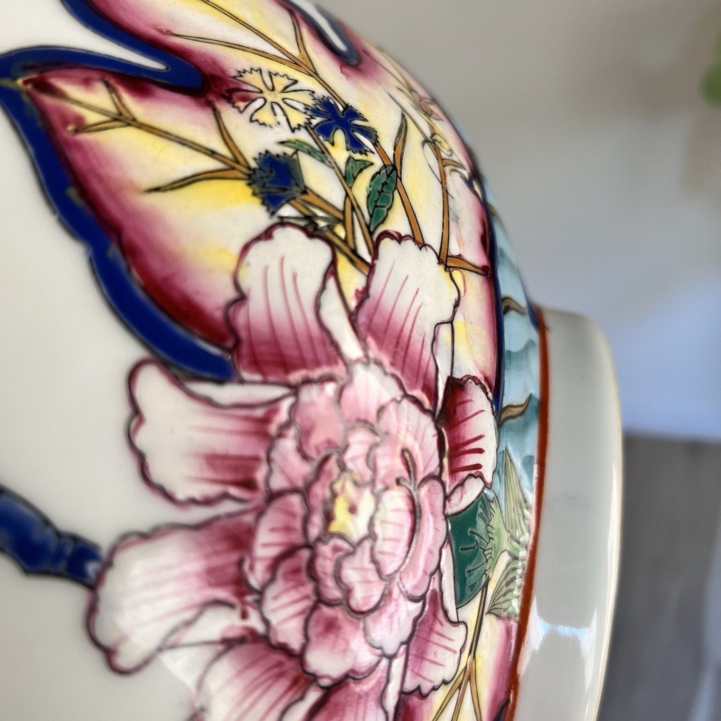 Chinese Export Tobacco Leaf Bowl 12x8” Chinoiserie Oriental Asian Hand Painted