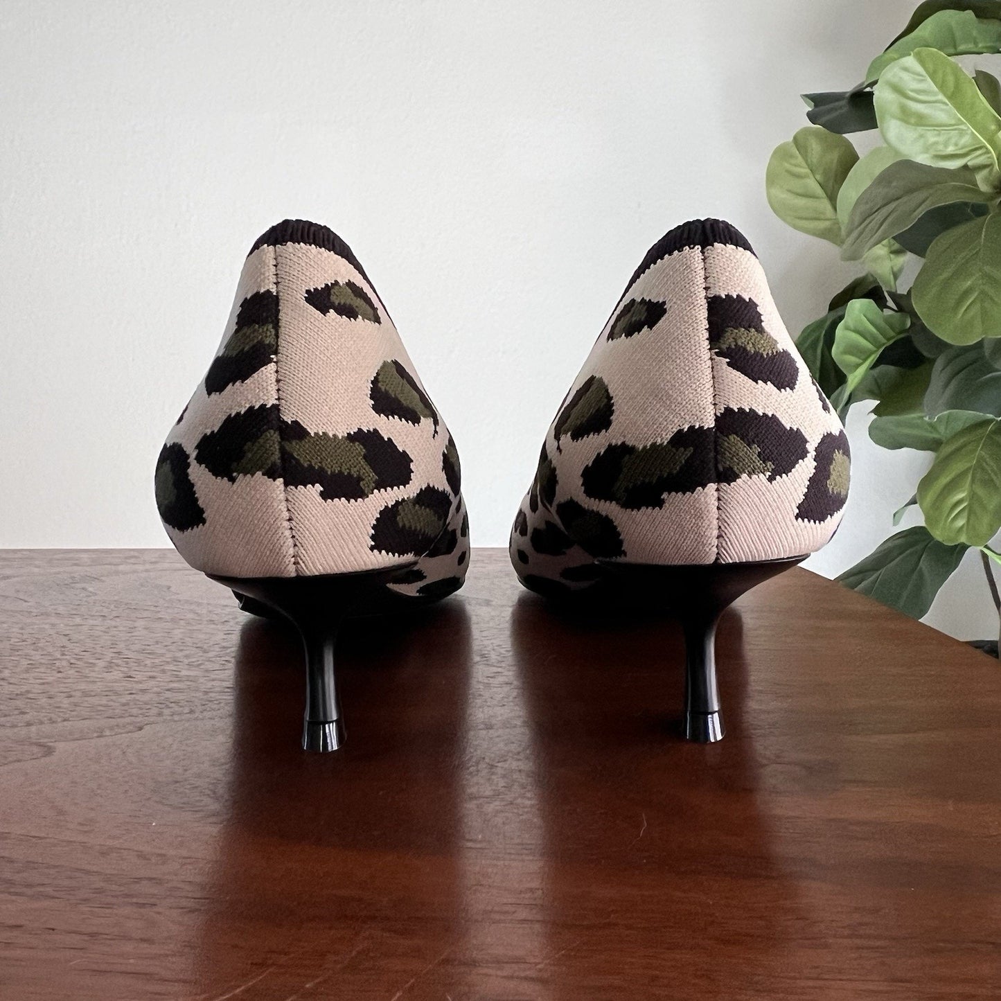 NEW Vivaia Stella Kitten Heel Pointed Toe Green Leopard 42 EU/11 US Knit Comfort