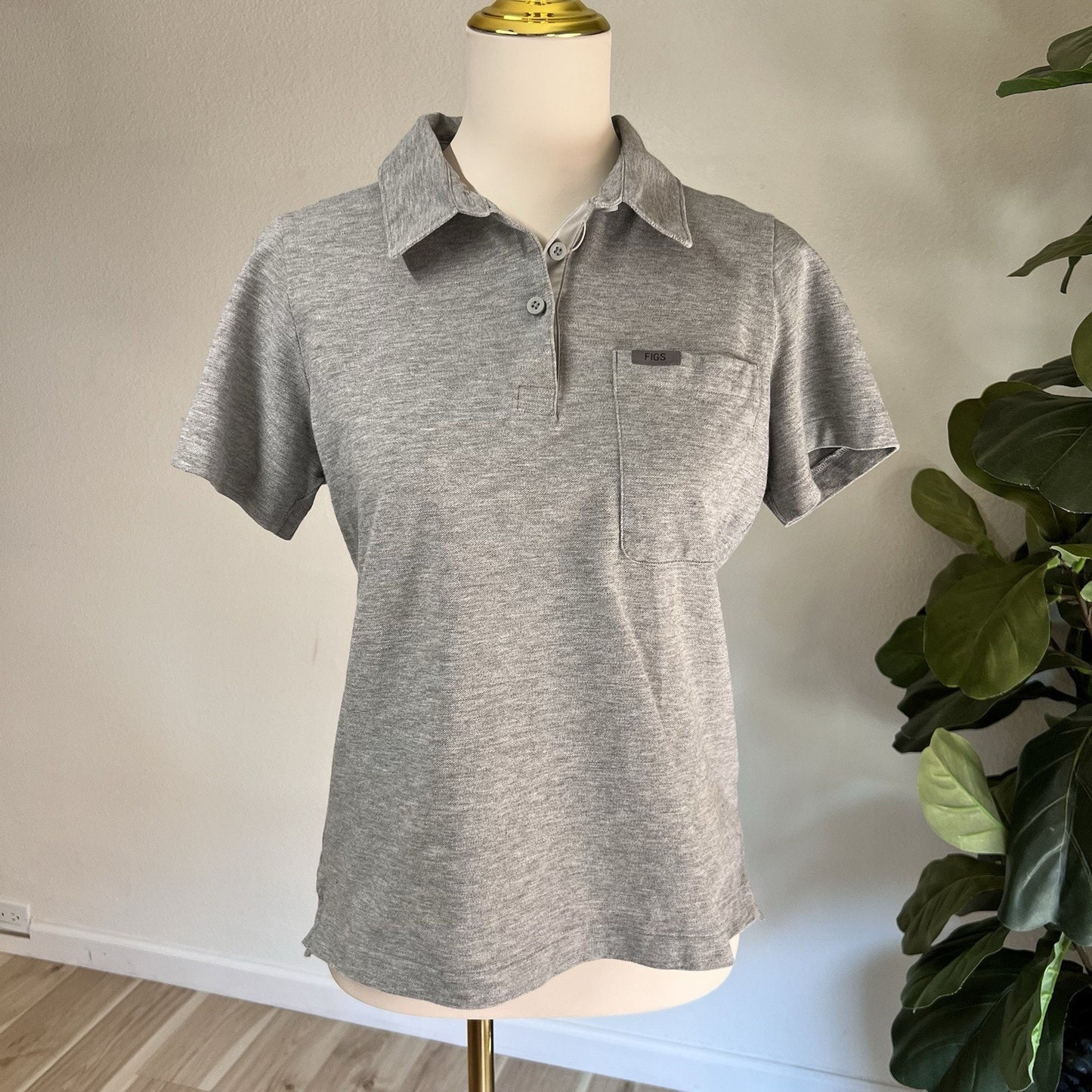 FIGS Pro Women’s Gray Size L 1 Pocket Polo # w22ww1004