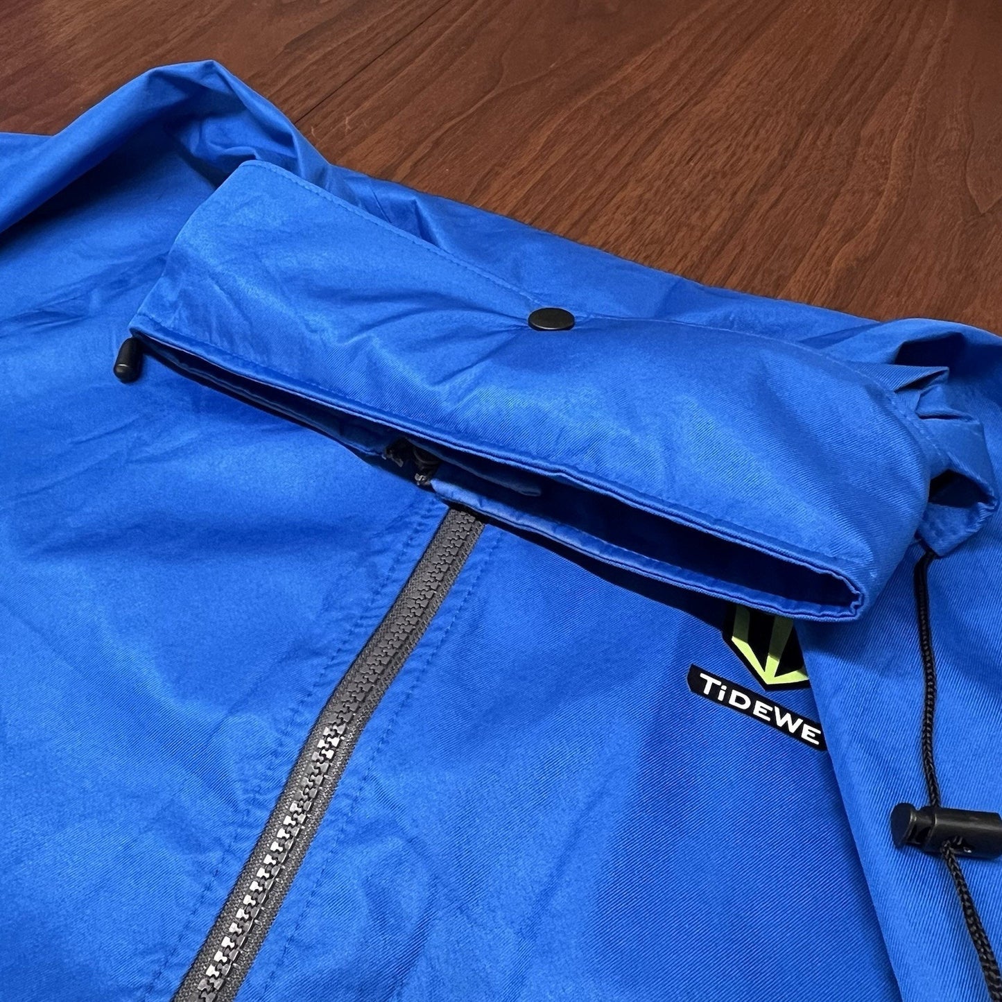 TideWe Rain Jacket Blue (M) Waterproof Anti-tear Concealed Hood Lightweight