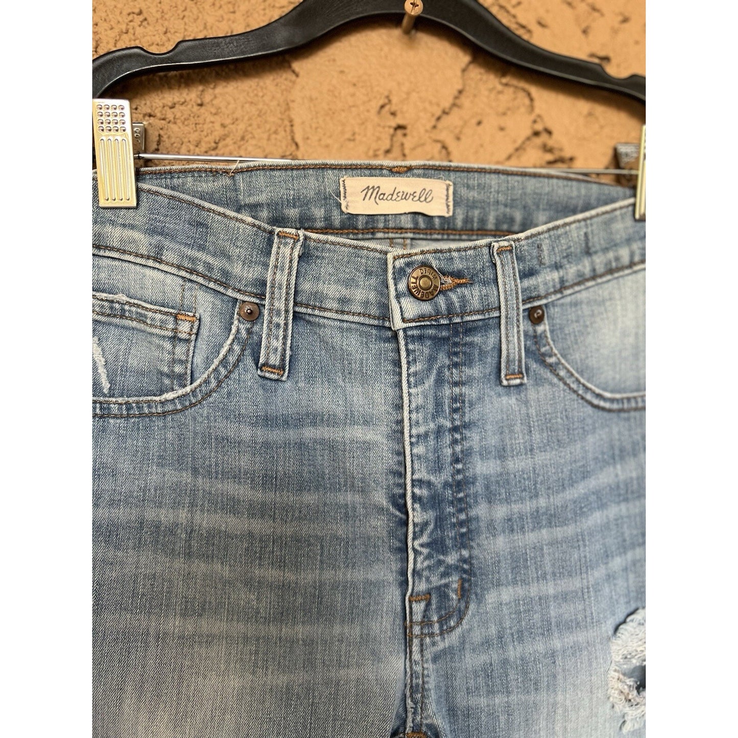 Madewell 9" High-Rise 25” Skinny Jean (27) Ontario Light Wash Distressed Raw Hem