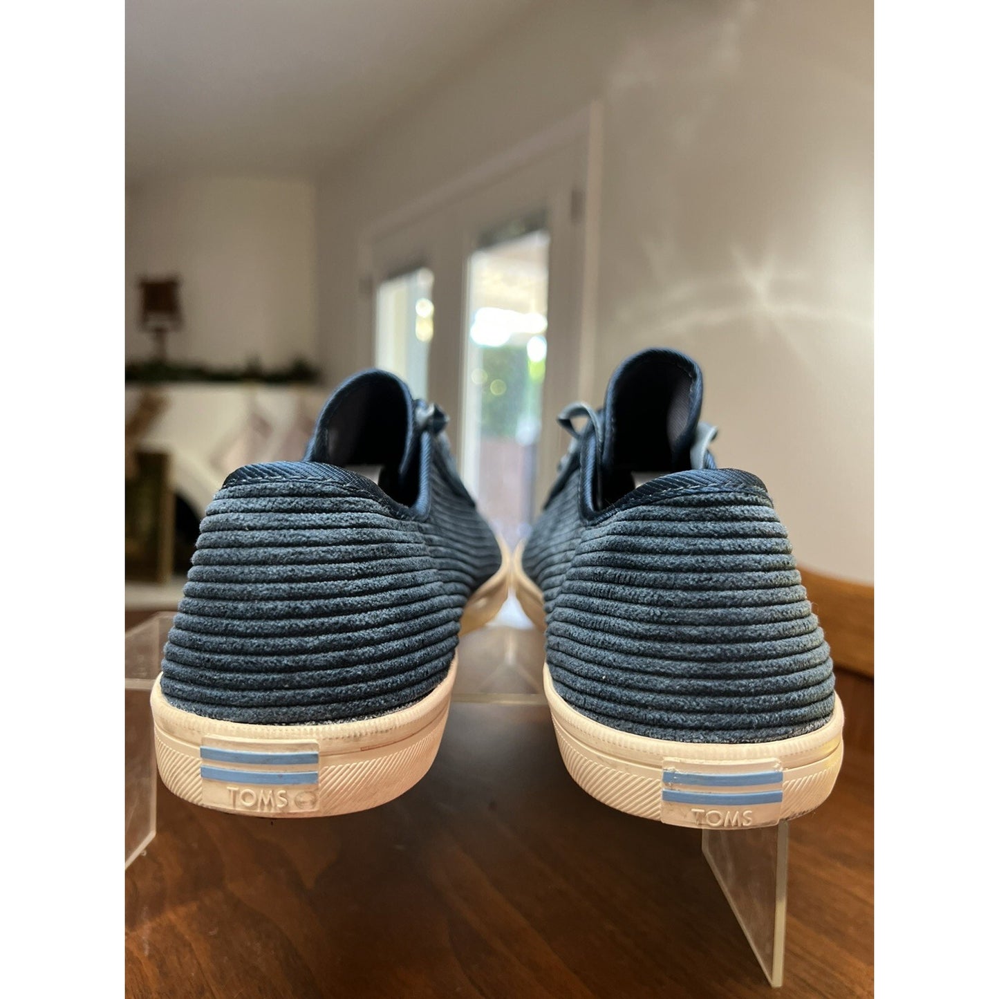 TOMS Women’s Blue Corduroy Lace Up Shoes Size 8