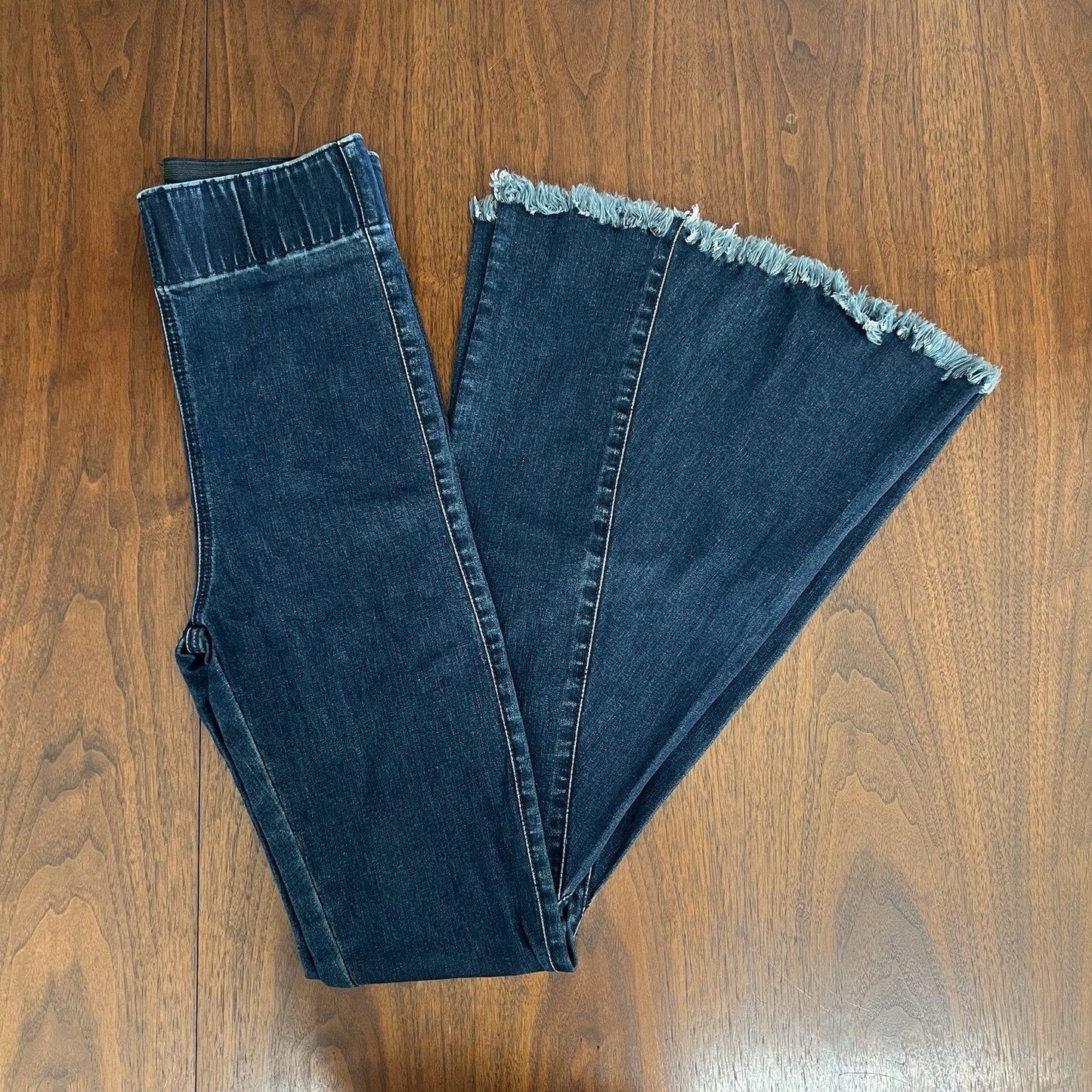 Show Me Your Mumu Berkeley Bells Bellbottom Jeans (S 28”) High Rise Dark