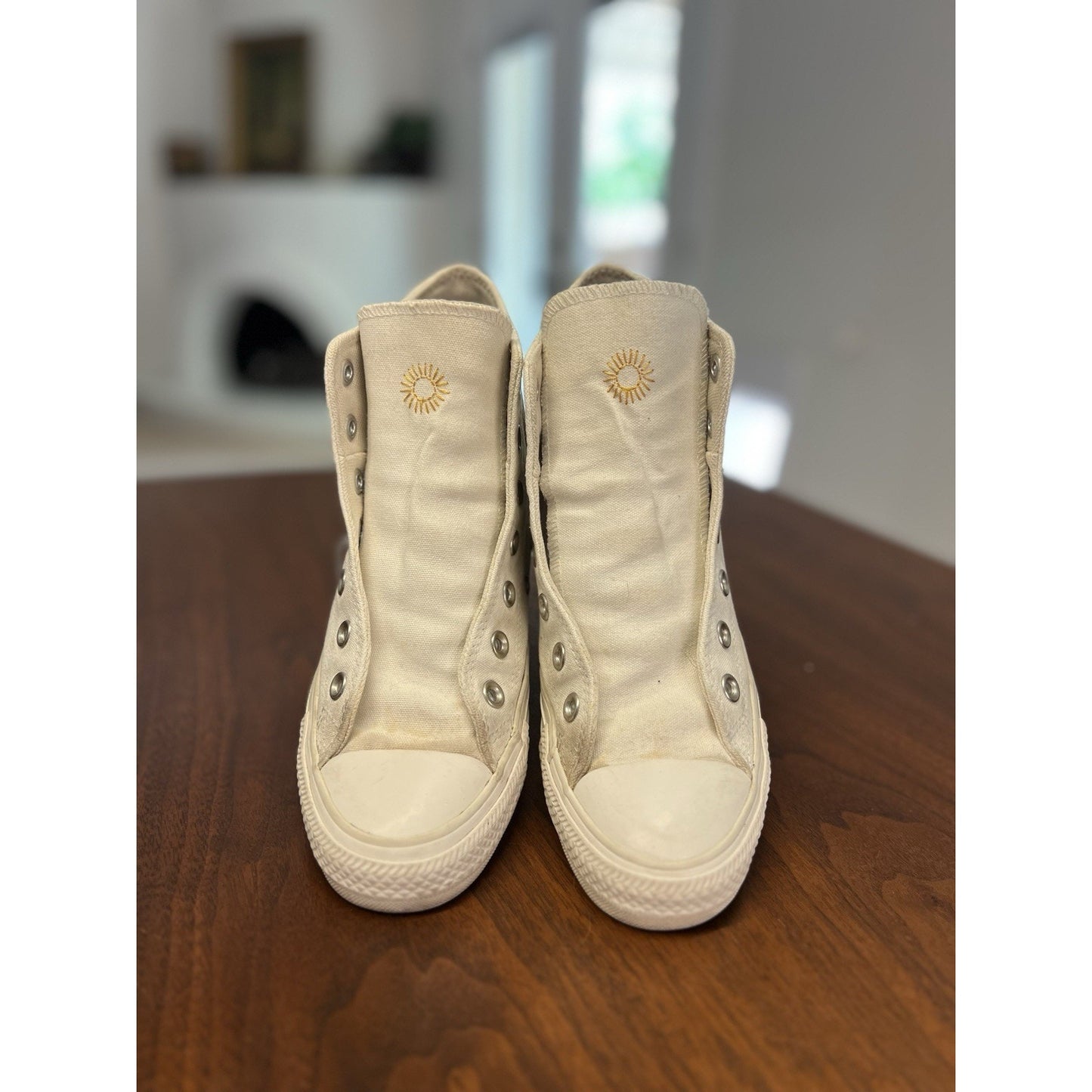 Chuck Taylor All Star Hi-top “It's Okay To Wander" Sneakers Mens Size 7.5