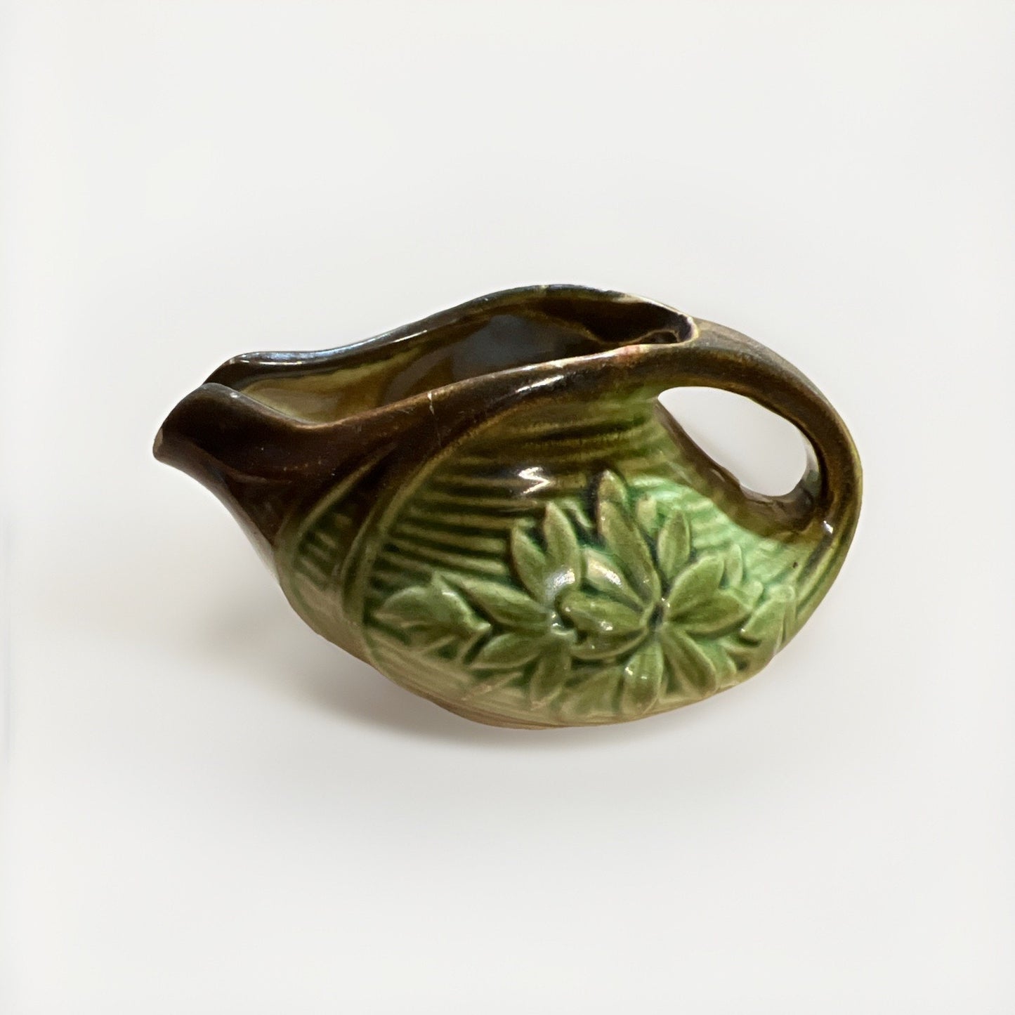 McCoy Pottery Tea Set, Green Daisy Pattern, Teapot (missing Lid) 2 Creamers