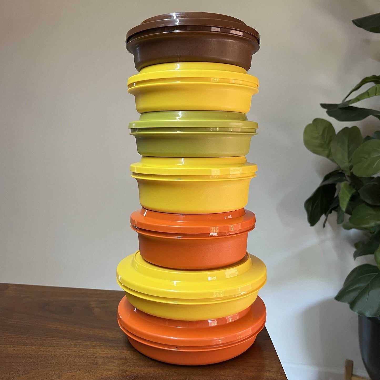 14 Pc Tupperware Seal N Serve Bowl Set Harvest Yellow Orange Green Brown