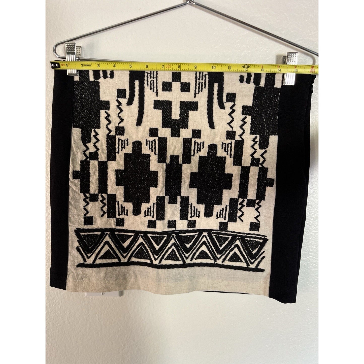 NWOT Zara W&B Collection Embroidered Aztec Knit Mini Skirt Size L Cotton & Linen