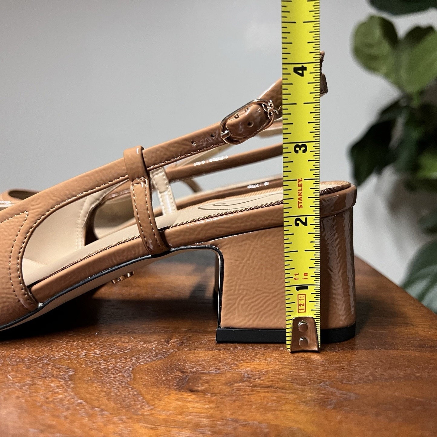 Sam Edelman Tarra Slingback Pump (9) Tan Black Patent 2” Block Heel Cap Toe