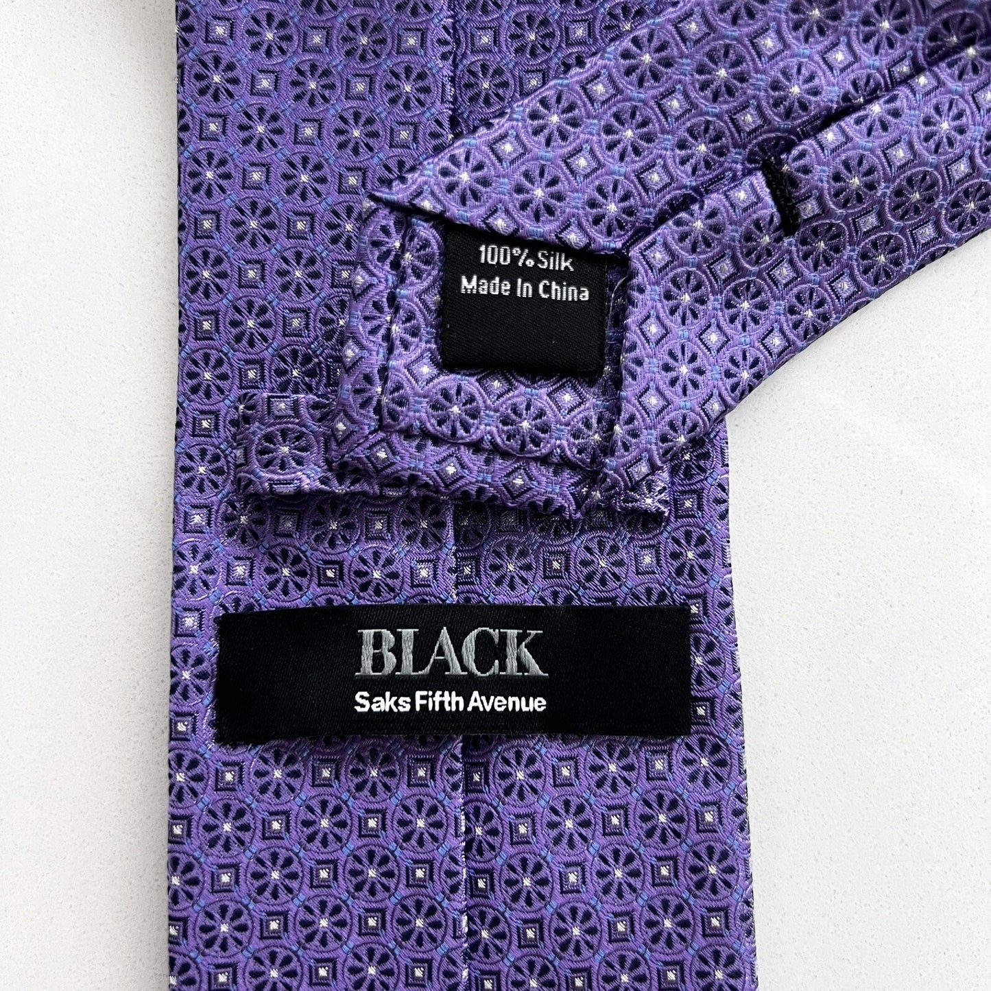 Saks Fifth Avenue Black Label 100% Silk Purple Geometric Designer Luxury Necktie