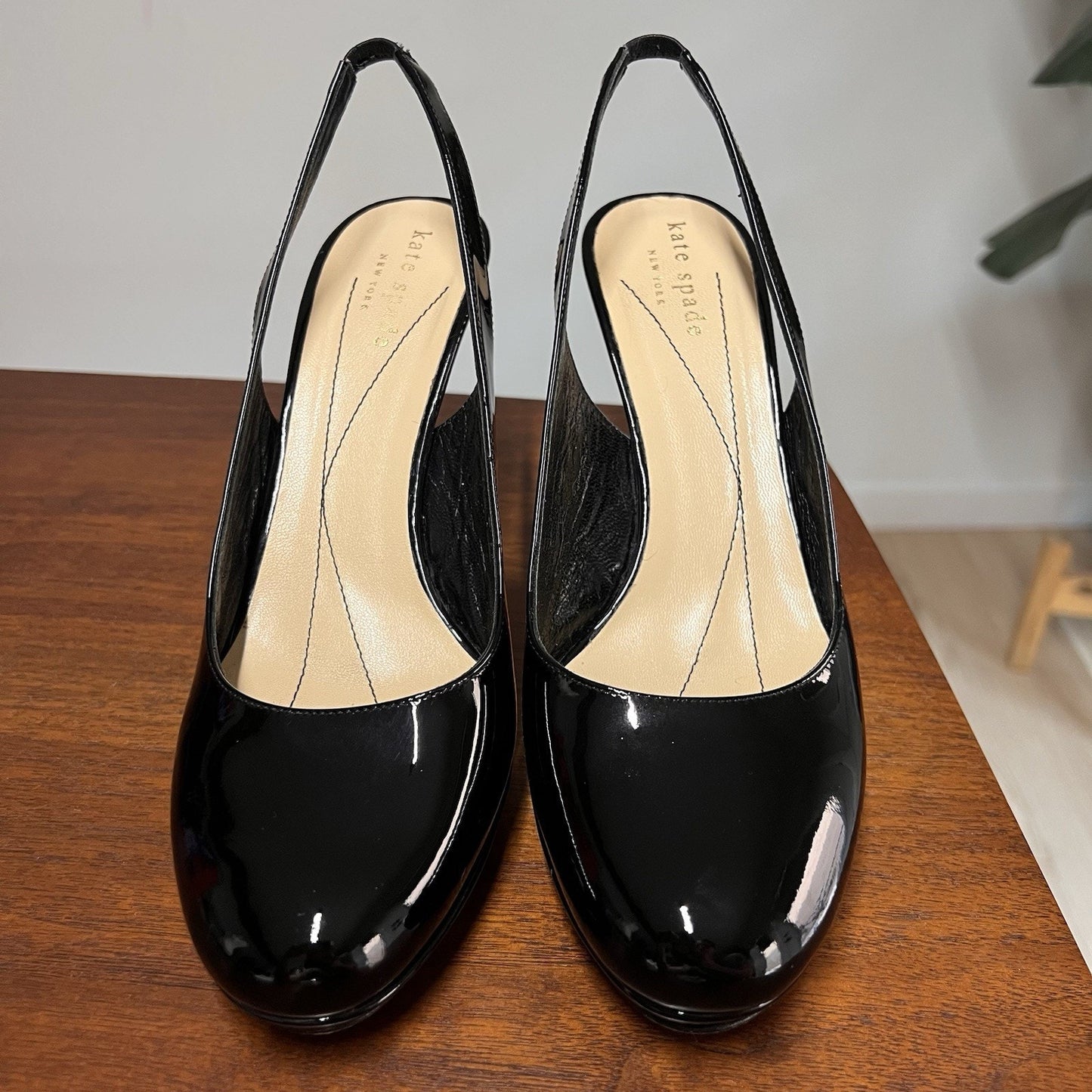 KATE SPADE Kenzie Black Patent Leather Slingback Heel 7B Pump Close Toe