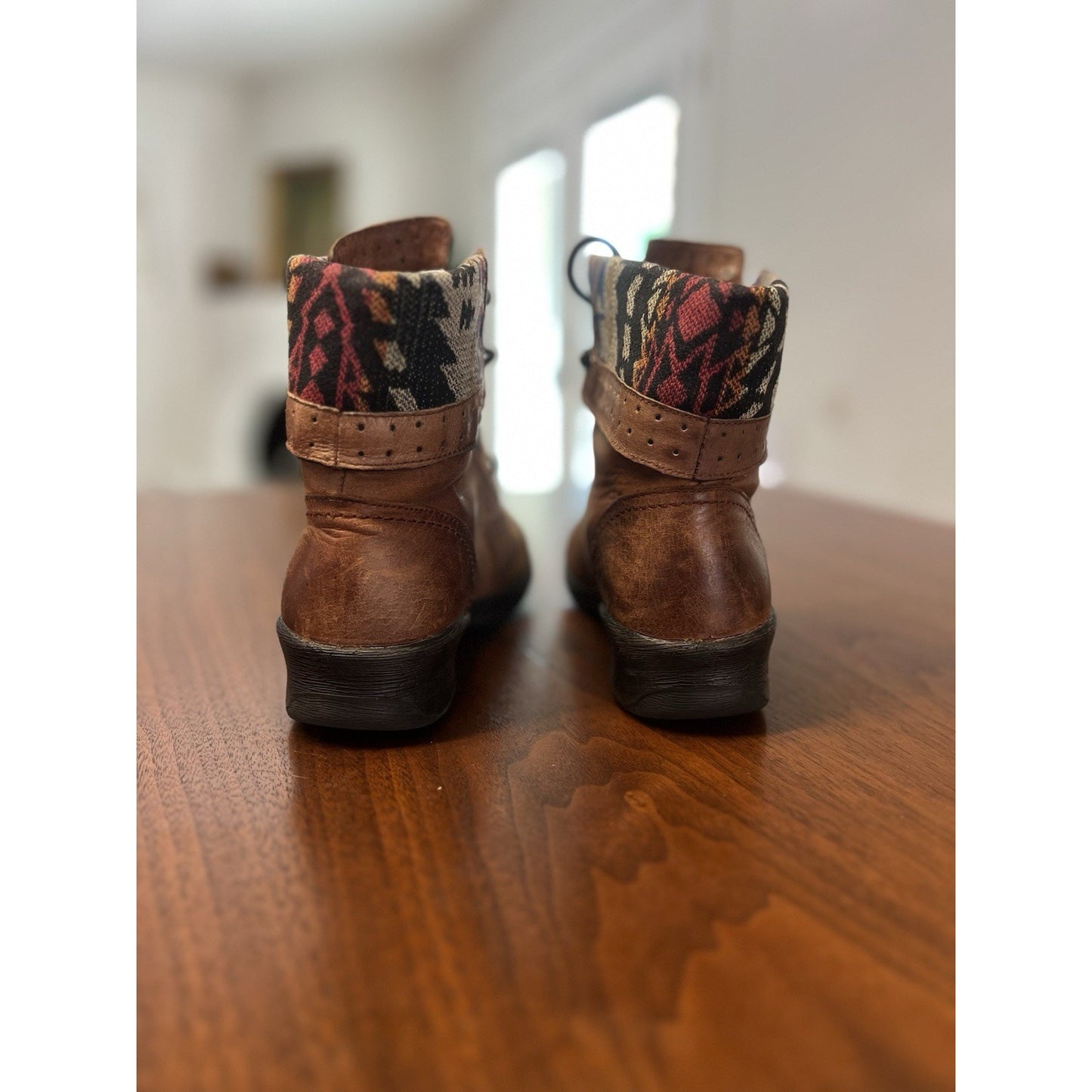 KEEN Tyretread Leather Boots Fold Over Aztec Tribal Print Cuff Cap Toe Women 7