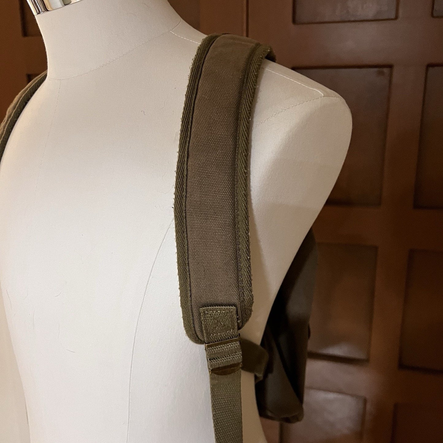RARE Star Wars Galaxys Edge Rebel Backpack Disney World Opening ‘19 Canvas Lucas