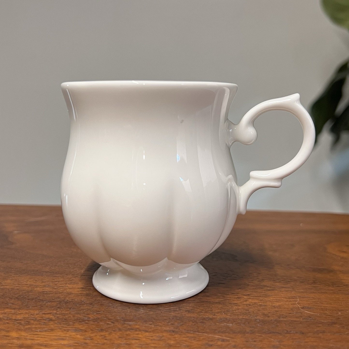 Set of 6 Block Windsor Bone China Mug 3.5” White Scalloped 10 oz Footed Classic