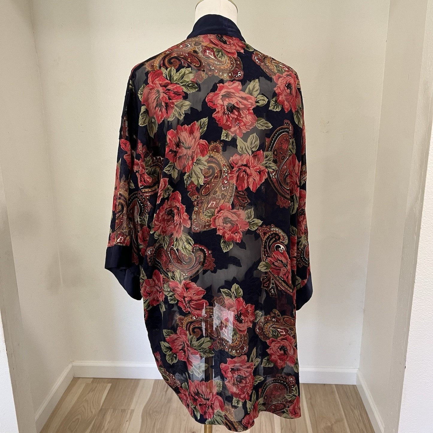 Vintage Victoria’s Secret Gold Label Robe Kimono Sheer Dark Romantic Lingerie