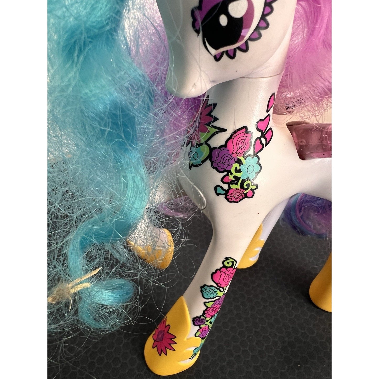 My Little Pony Friendship Is Magic “Ponymania” Talking Princess Celestia Figure