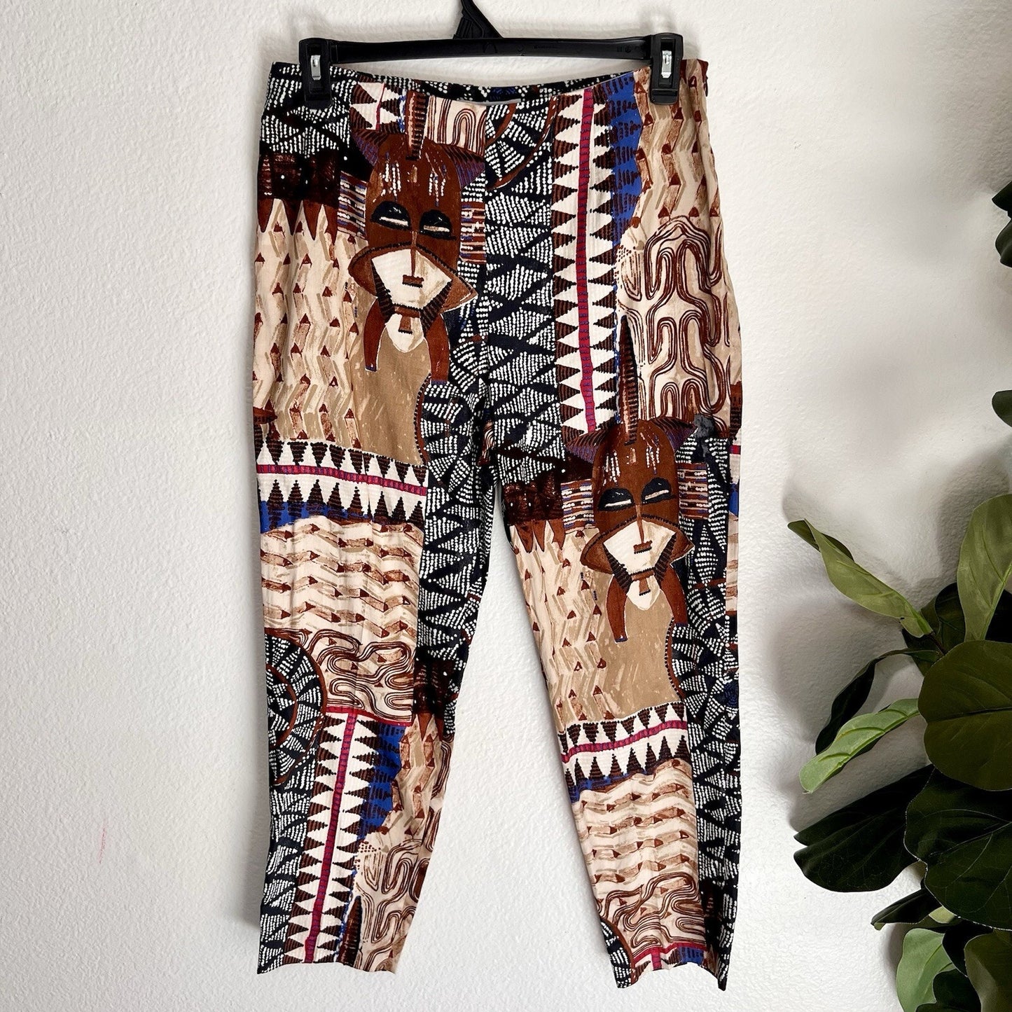 SAKS FIFTH AVE (12) Tribal African Ethnic Straight Leg Capri Pant