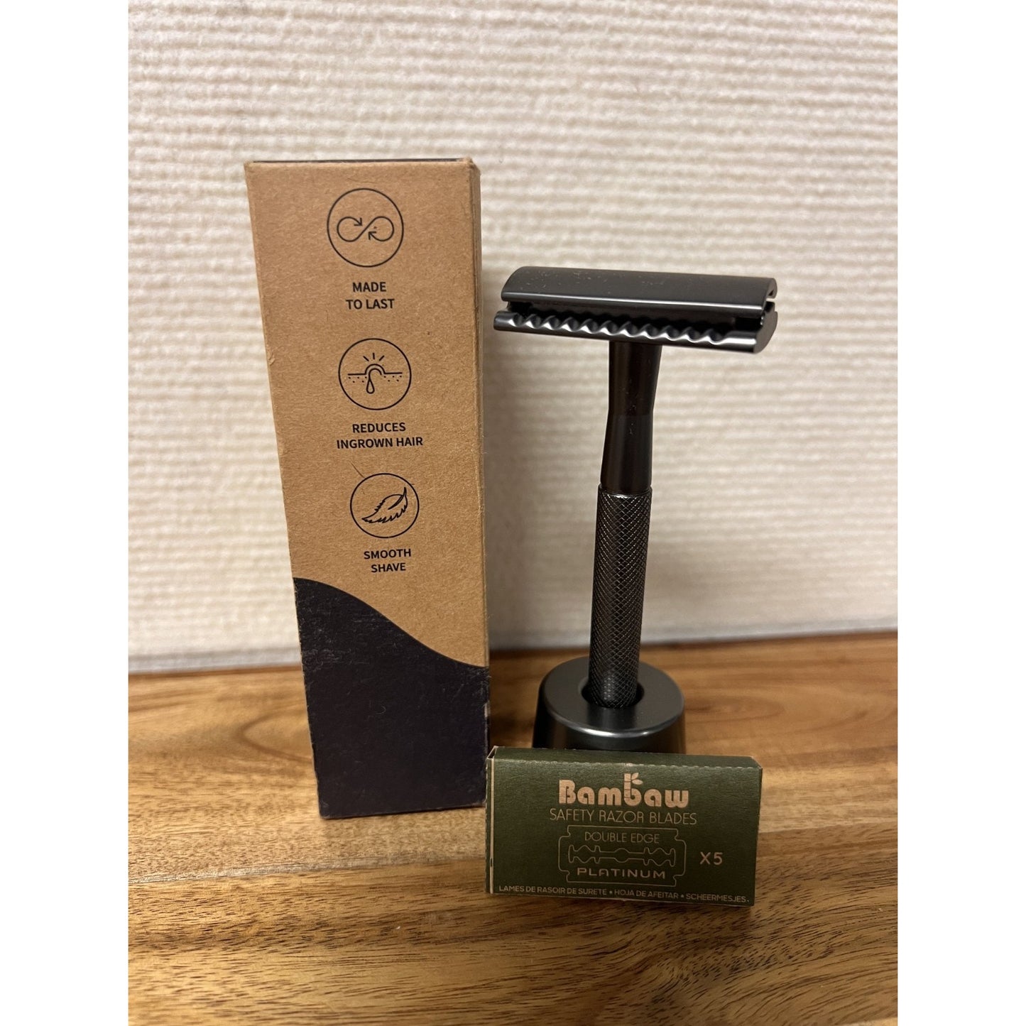 NIB Bambaw Black Metal Safety Razor with Stand