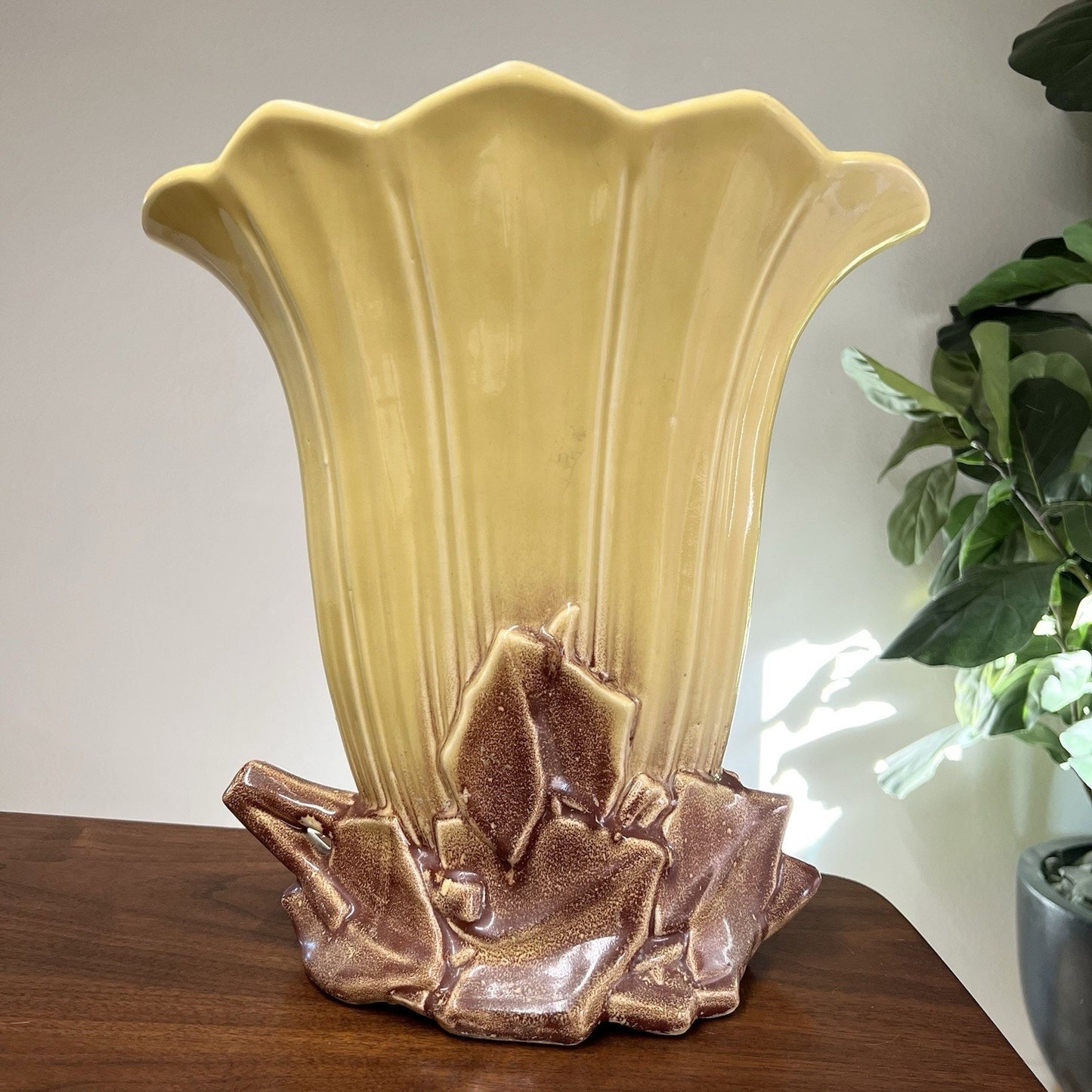 Vintage McCoy Pottery Tall Fan Vase 14.5” 1954 Yellow Art Deco MCM *read
