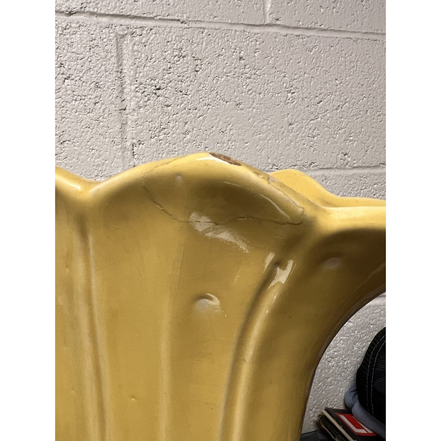 Nelson McCoy Pottery Mid-Century Modern 14.5" Yellow Tall Fan Vase Marked No. 89
