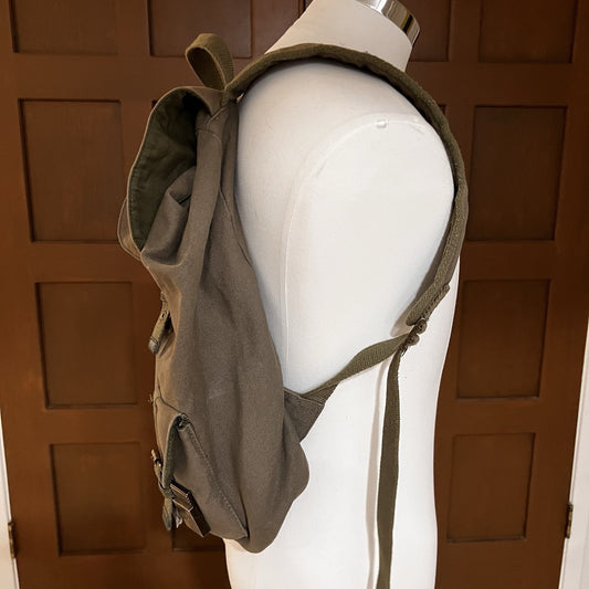 RARE Star Wars Galaxys Edge Rebel Backpack Disney World Opening ‘19 Canvas Lucas